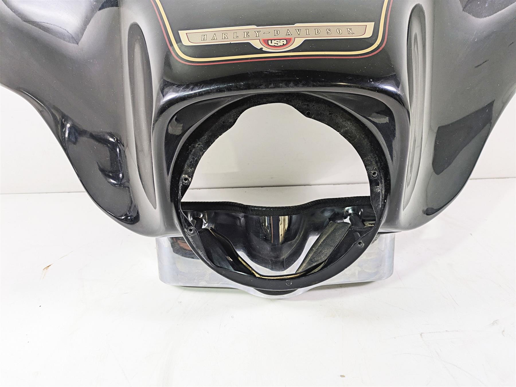 1996 Harley Touring FLHTCUI Electra Glide Front Outer Nose Fairing 58236-96 {{ shop.shopifyCountryName }} - Mototech271