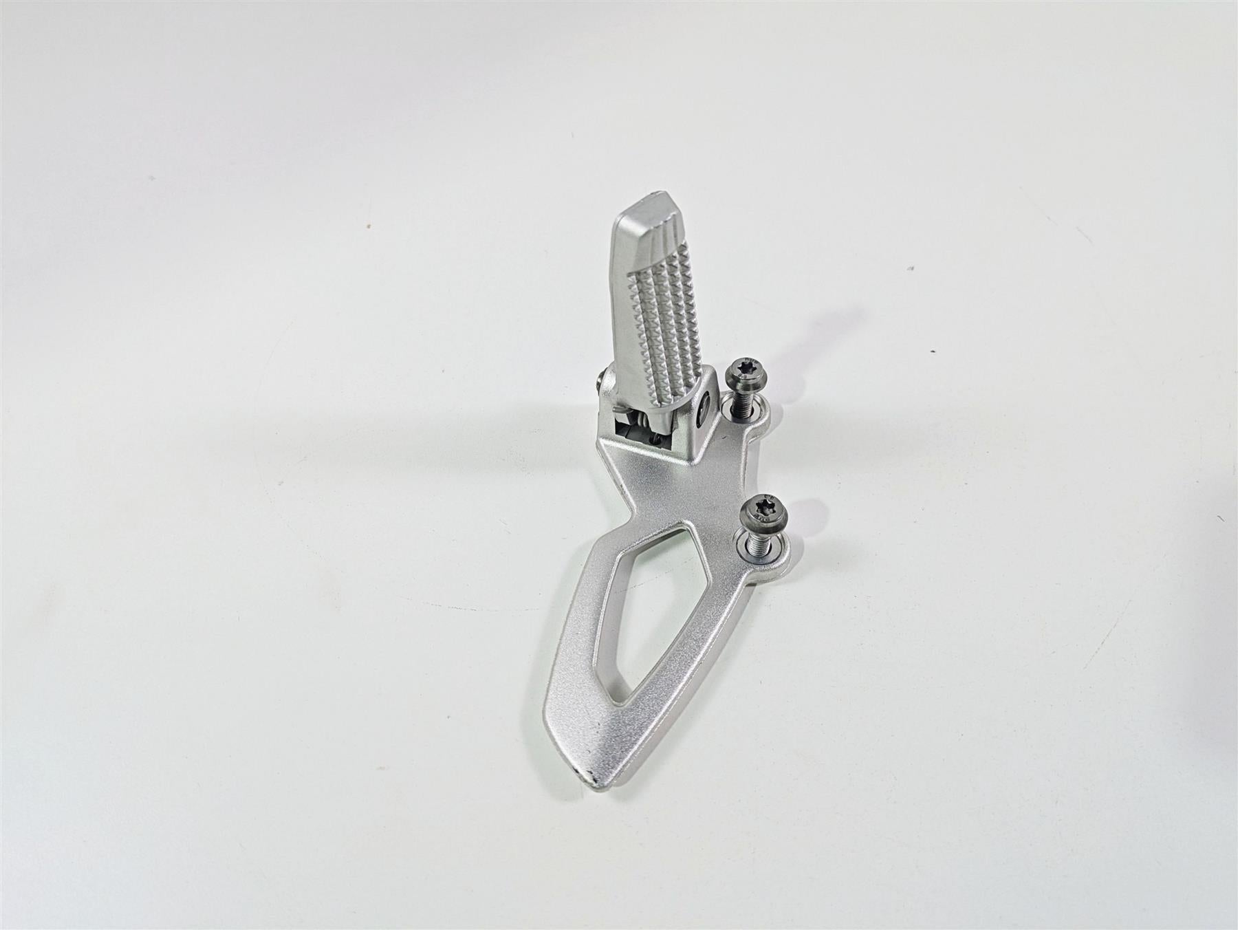 2022 BMW RnineT Pure K22 Left Footpeg Foot Peg Rest 46719457881 {{ shop.shopifyCountryName }} - Mototech271