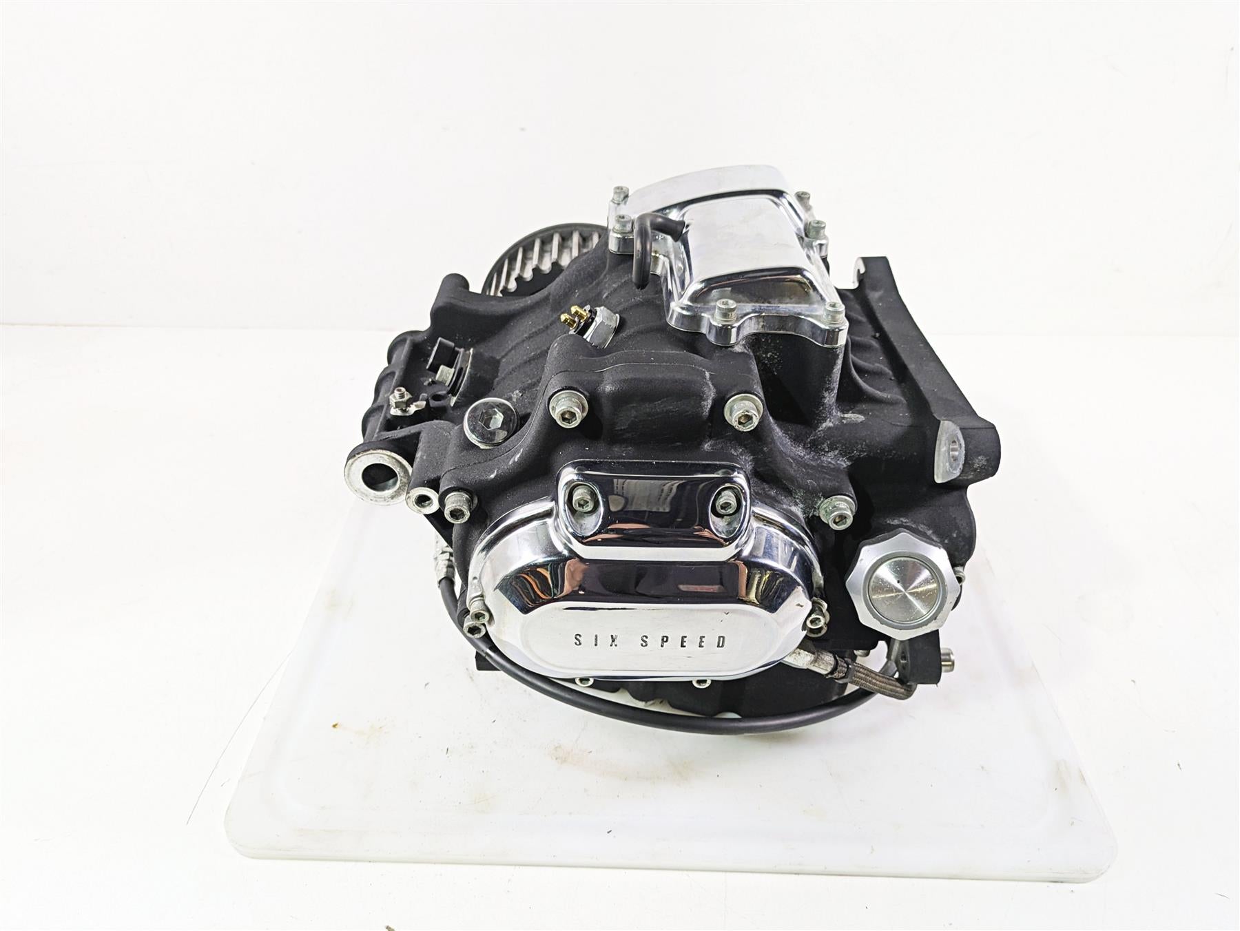 2011 Harley FXDC Dyna Super Glide Transmission 6 Speed Gear Box 32K 33083-10A {{ shop.shopifyCountryName }} - Mototech271