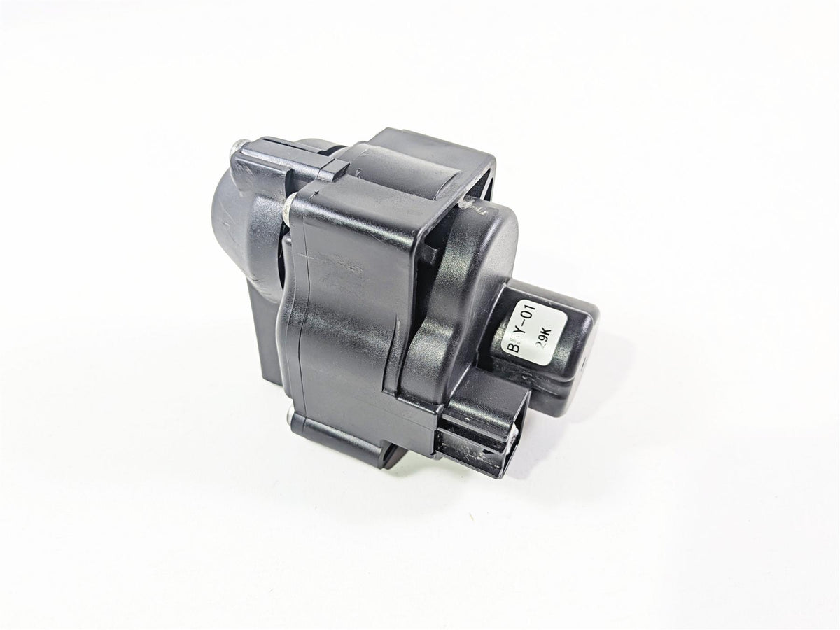 2023 Yamaha MT10 MTN1000 Exhaust Valve Servo Motor B5Y-85820-01-00 {{ shop.shopifyCountryName }} - Mototech271
