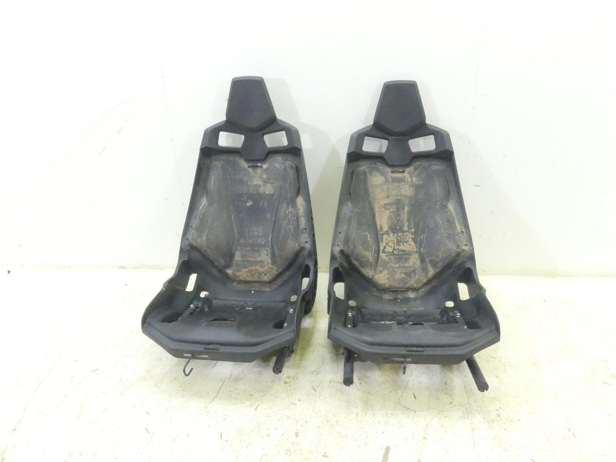 2017 Can Am Maverick X3 XDS Turbo R Driver Passenger Seat Frames Set 708002065 {{ shop.shopifyCountryName }} - Mototech271