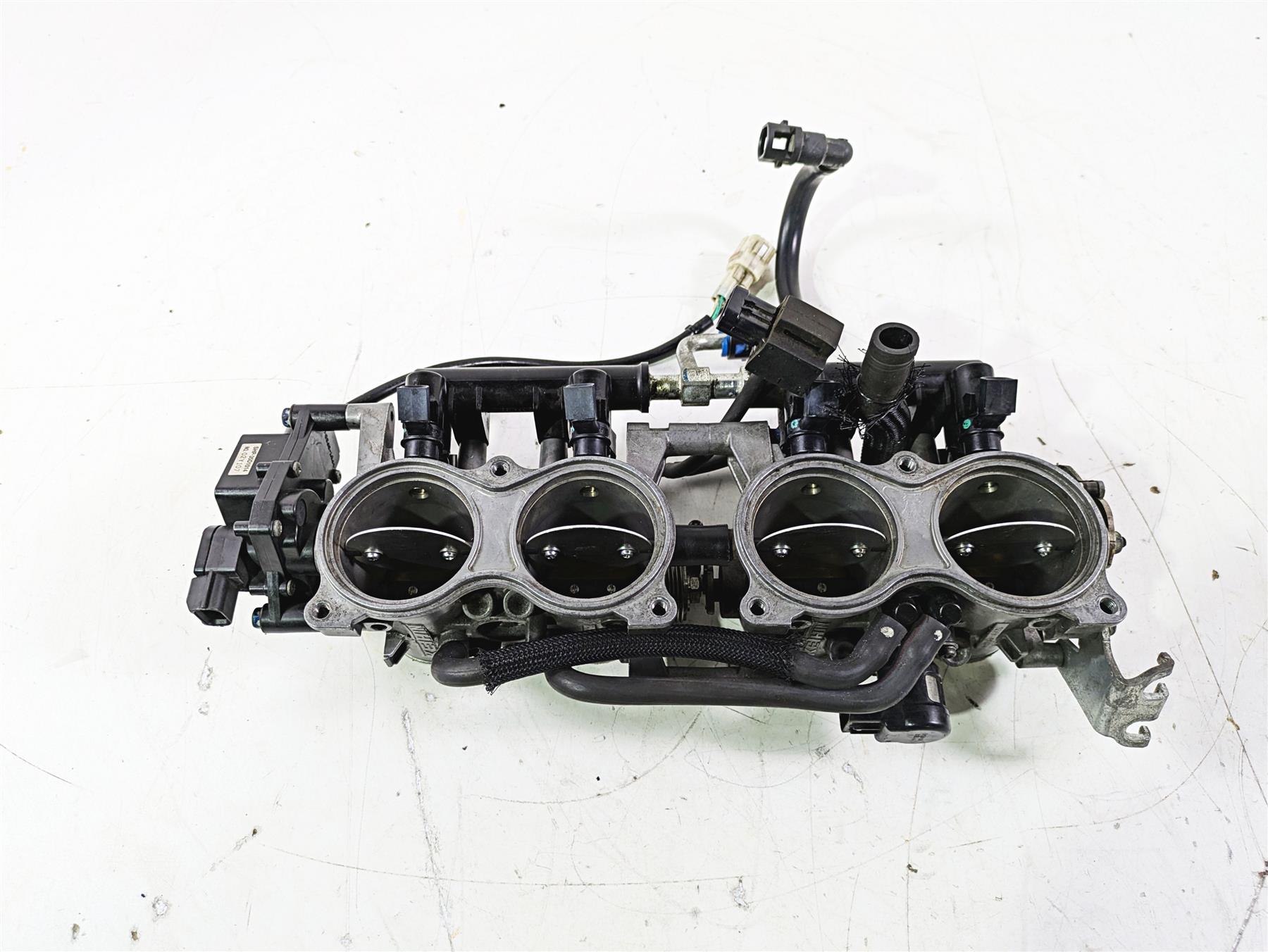 2016 Suzuki GSXR1000 Keihin Throttle Body Bodies Fuel Injection 13406-47H40 {{ shop.shopifyCountryName }} - Mototech271