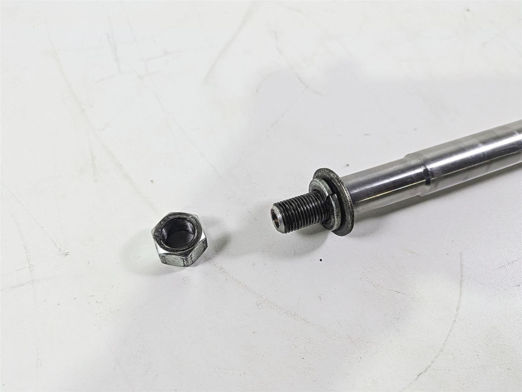 1996 Harley Touring FLHTCUI Electra Glide Front Wheel Spindle Axle 3/4 43346-83B {{ shop.shopifyCountryName }} - Mototech271