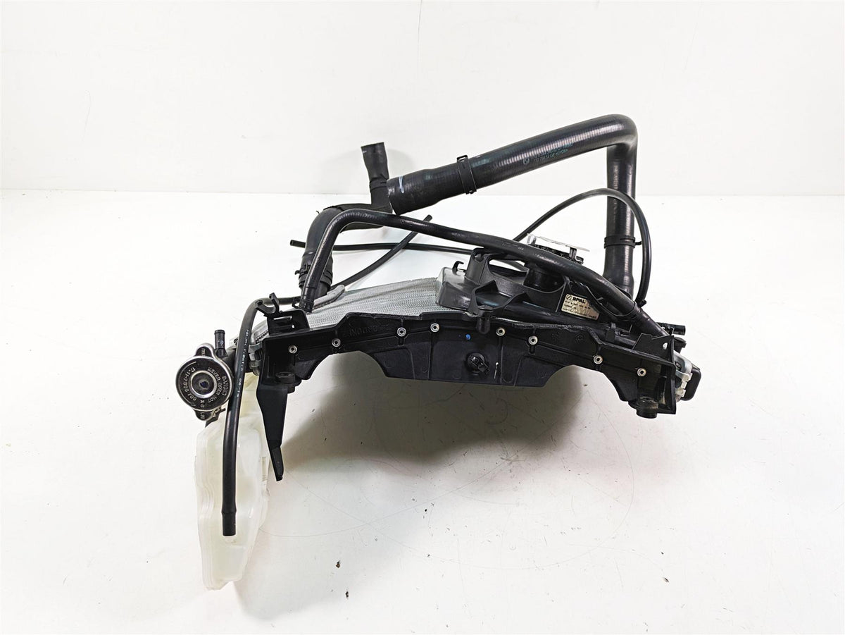 2015 BMW S1000RR K46 Radiator Fans Reservoir Hoses Set - Read 17118546822 {{ shop.shopifyCountryName }} - Mototech271