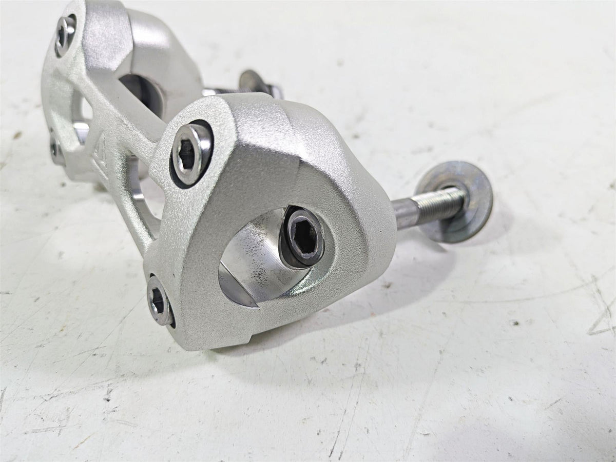2023 Triumph Street Triple 765 RS Handlebar Mount Riser T2045876 {{ shop.shopifyCountryName }} - Mototech271