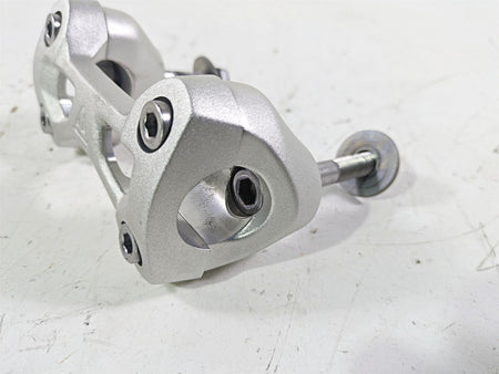 2023 Triumph Street Triple 765 RS Handlebar Mount Riser T2045876 {{ shop.shopifyCountryName }} - Mototech271