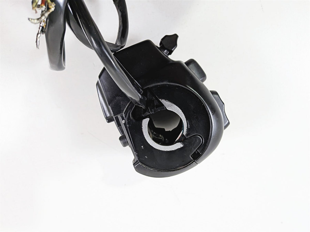2016 Harley Touring FLHX Street Glide Left Hand Cruise Control Switch 71500128A {{ shop.shopifyCountryName }} - Mototech271