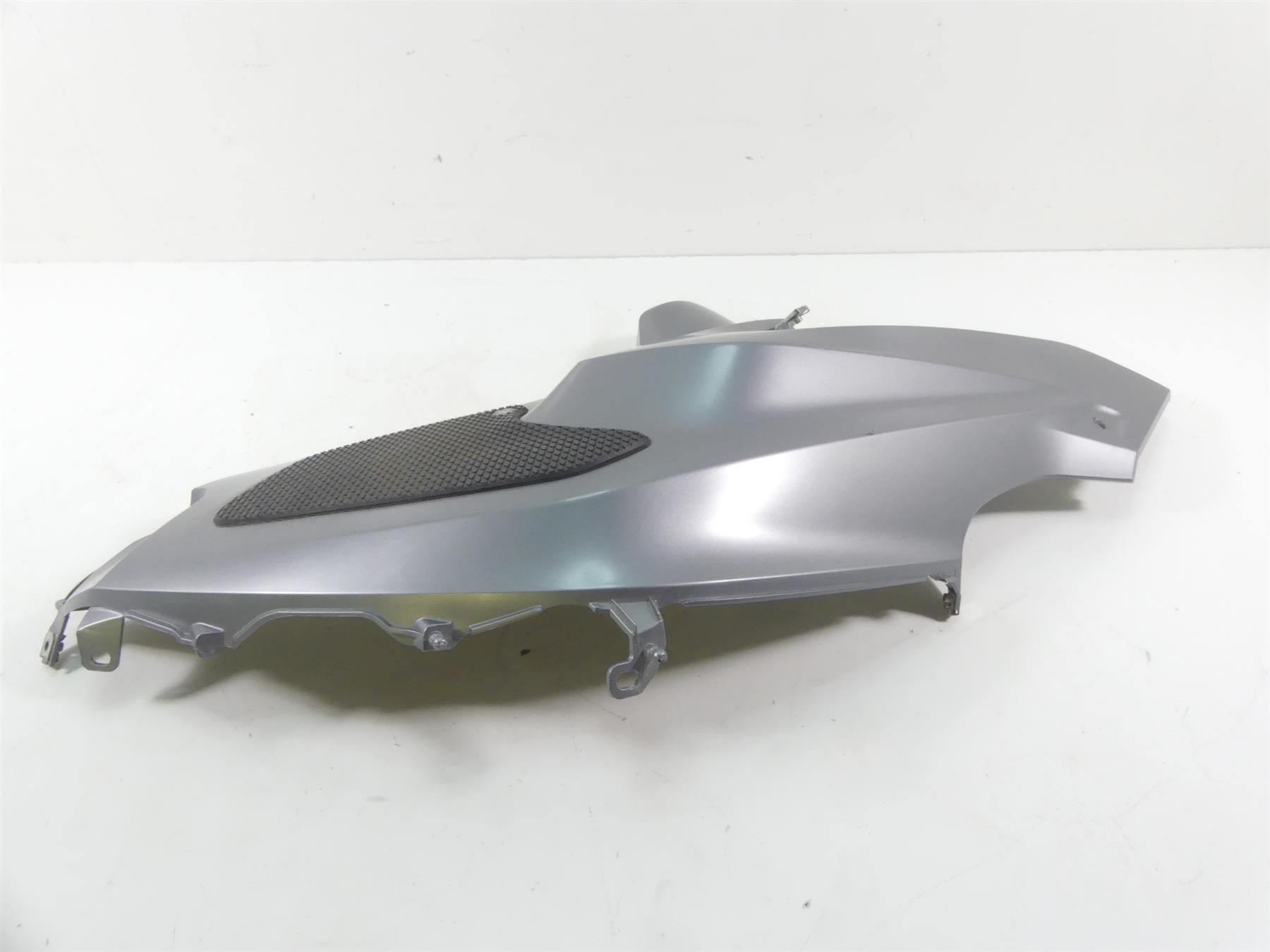 2014 BMW R1200GS K50 Left Side Fuel Gas Tank Fairing Cover 46638533679 {{ shop.shopifyCountryName }} - Mototech271