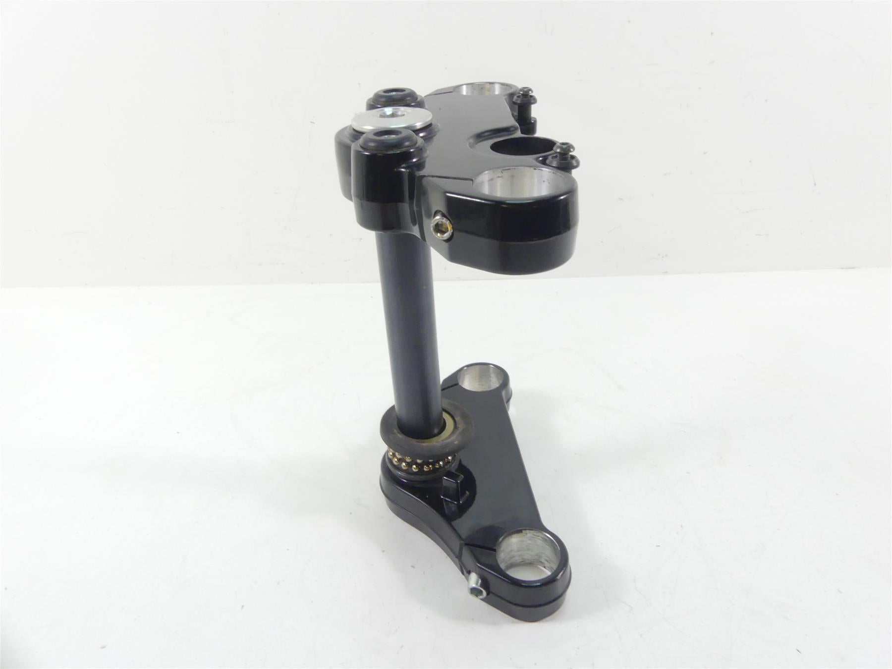 2019 Moto Guzzi V7 III Stone 750 Upper Lower Triple Tree Set 2B003251 2B003250 {{ shop.shopifyCountryName }} - Mototech271