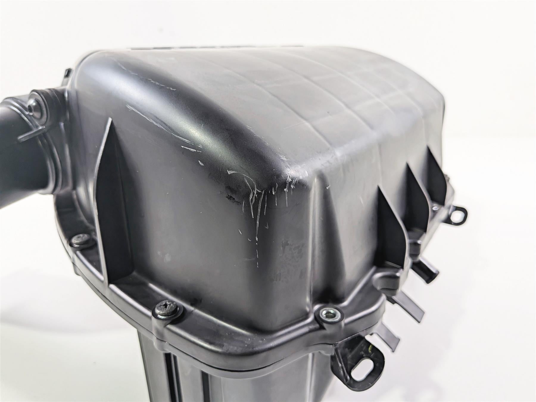 2023 Yamaha MT10 MTN1000 Air Box Cleaner Filter Set B5Y-14411-00-00 {{ shop.shopifyCountryName }} - Mototech271