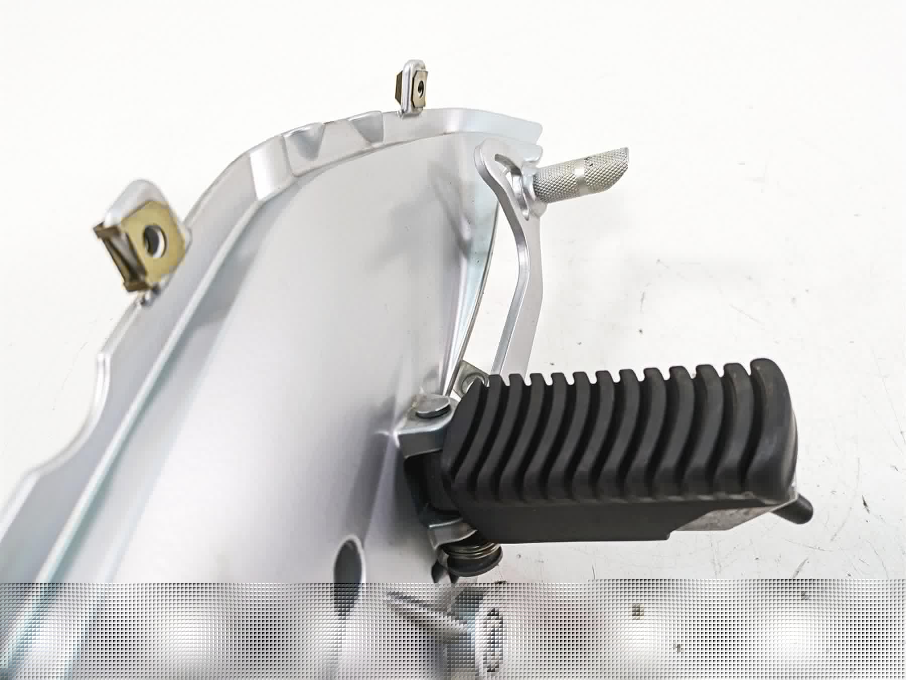 2007 BMW R1200RT K26 Right Footpeg Set& Brake Pedal 46717675290 {{ shop.shopifyCountryName }} - Mototech271