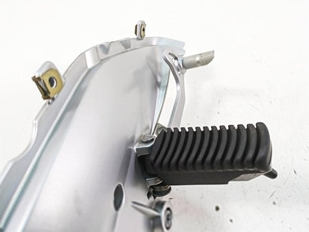 2007 BMW R1200RT K26 Right Footpeg Set& Brake Pedal 46717675290 {{ shop.shopifyCountryName }} - Mototech271