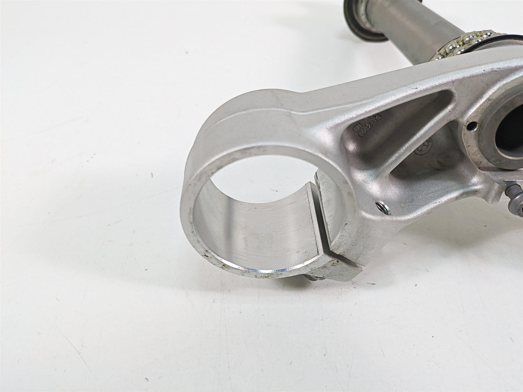 2016 BMW R1200R K53 Lower Triple Tree Steering Clamp - Esa 31428550142 {{ shop.shopifyCountryName }} - Mototech271