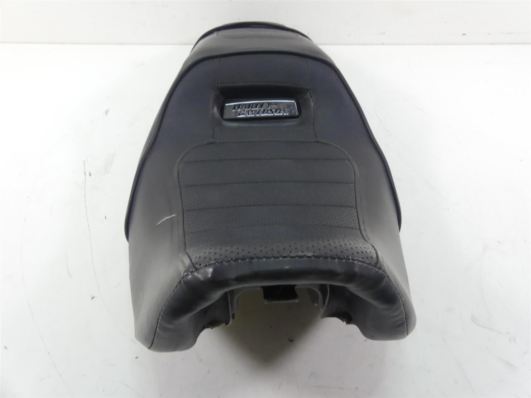 2015 Harley FXDL Dyna Low Rider Dual Seat Saddle 52000136 {{ shop.shopifyCountryName }} - Mototech271