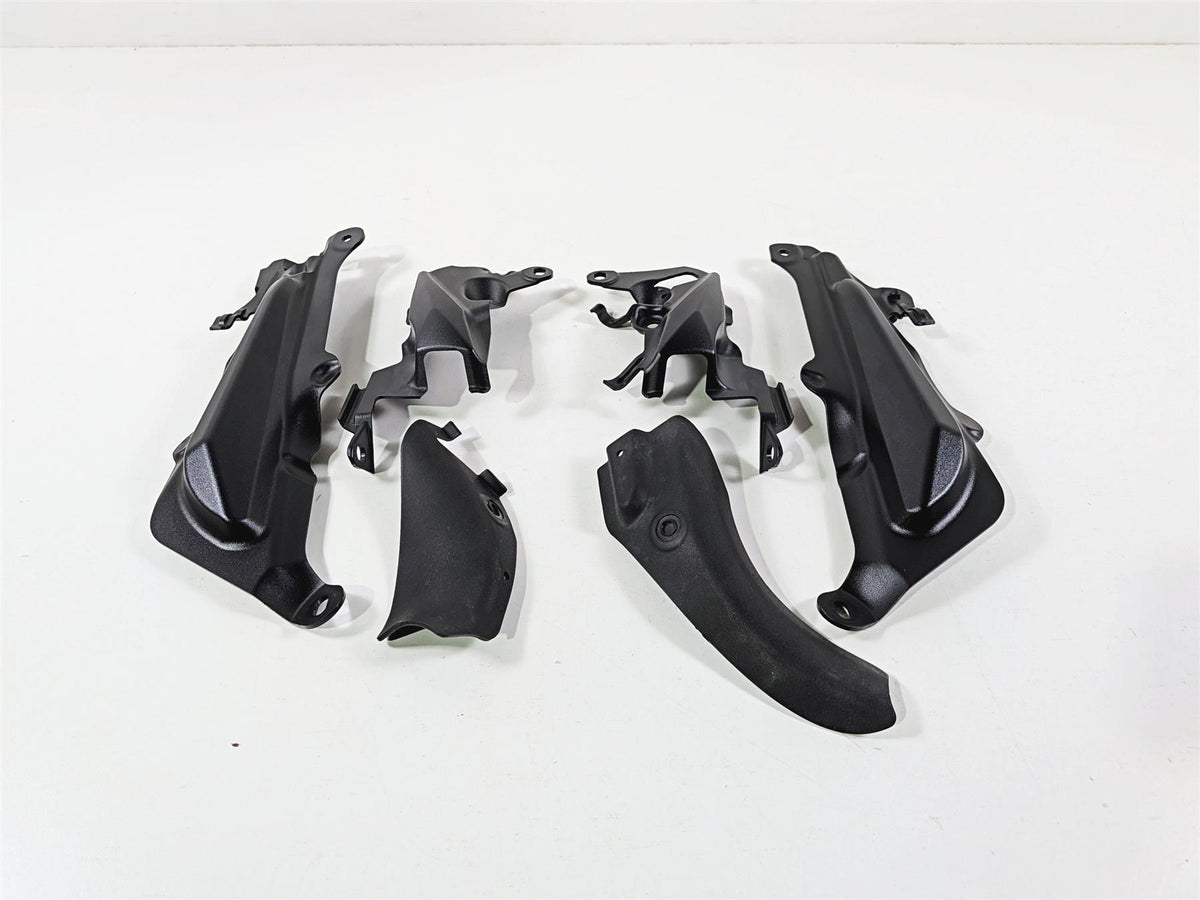 2019 Triumph Speed Triple RS 1050 All Frame Infill Covers Fairing Set T2306567 {{ shop.shopifyCountryName }} - Mototech271