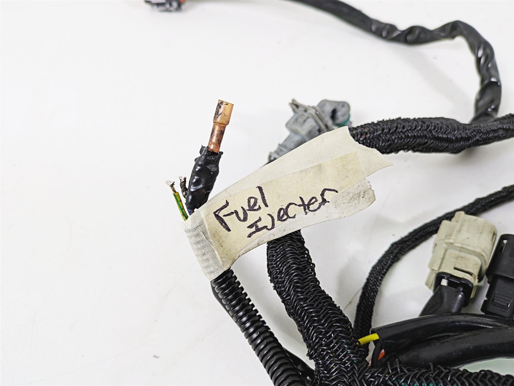 2010 Harley VRSCF Muscle Rod Wiring Harness Loom No Abs - For Parts 70125-08A {{ shop.shopifyCountryName }} - Mototech271