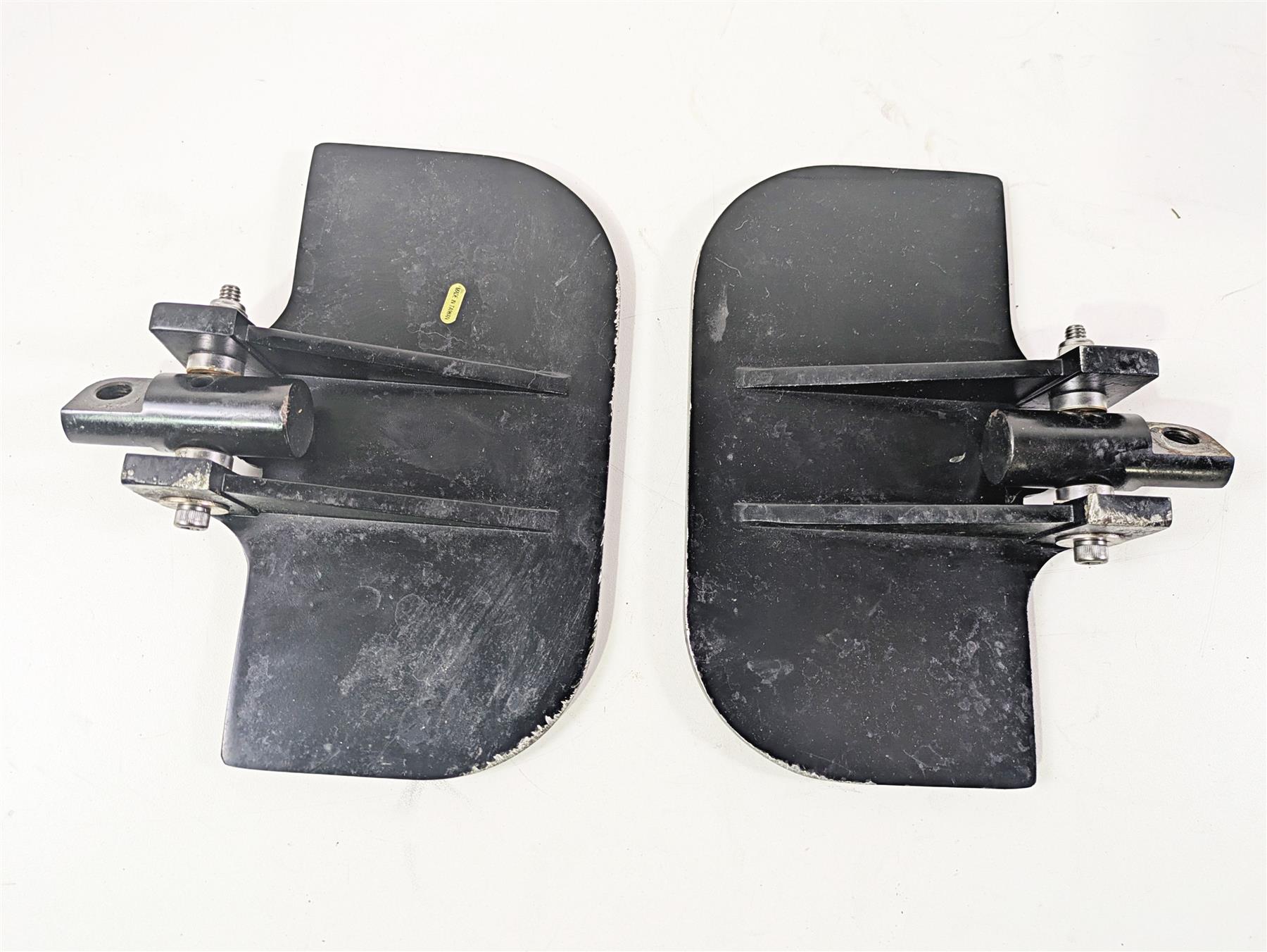 2009 Harley FXDC Dyna Super Glide CCE Tour Ease Front Floor Board Set 651808 {{ shop.shopifyCountryName }} - Mototech271