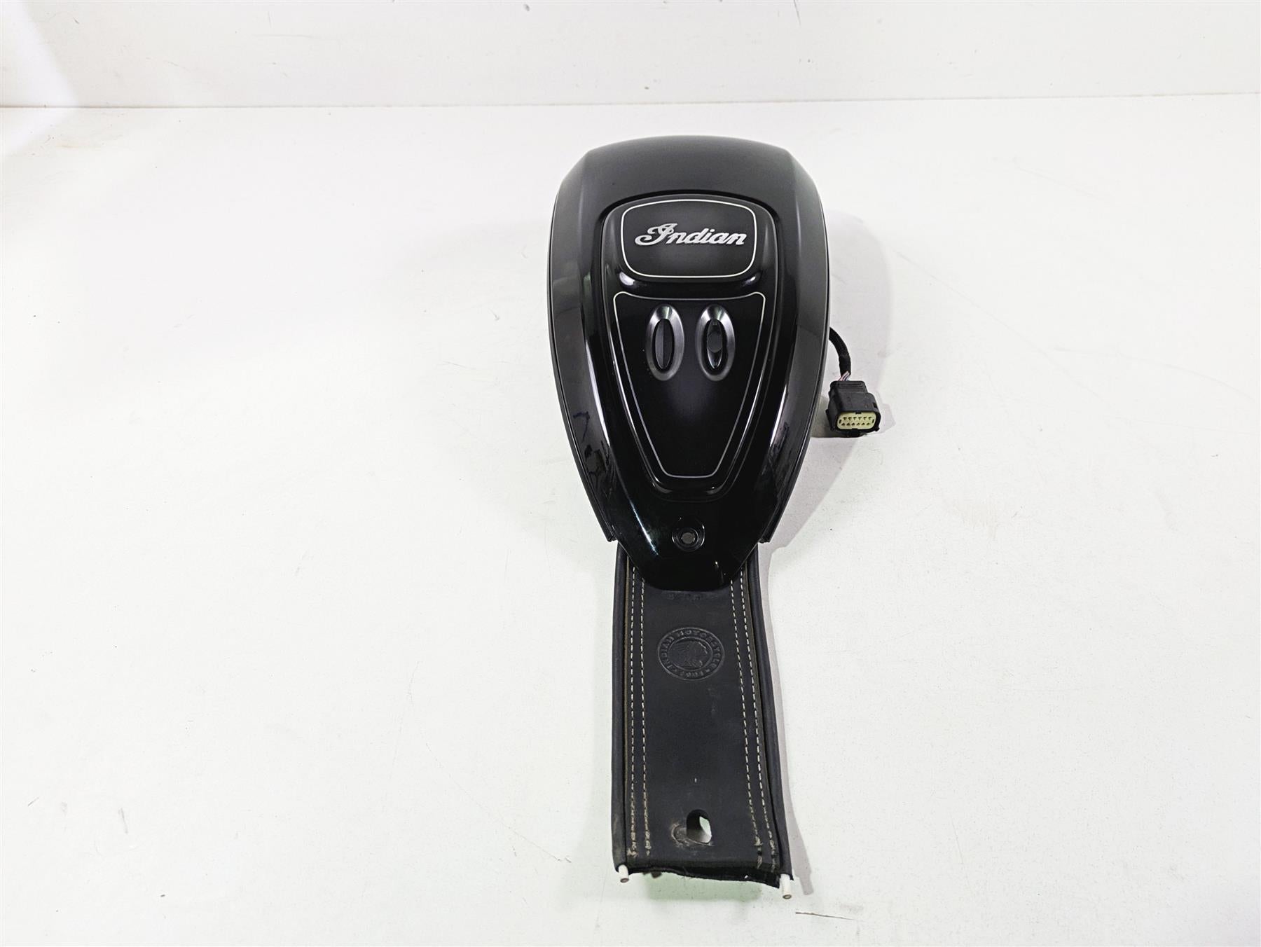 2017 Indian Chieftain Limited Black Fuel Gas Tank Cover & Switches Set 5633653 {{ shop.shopifyCountryName }} - Mototech271