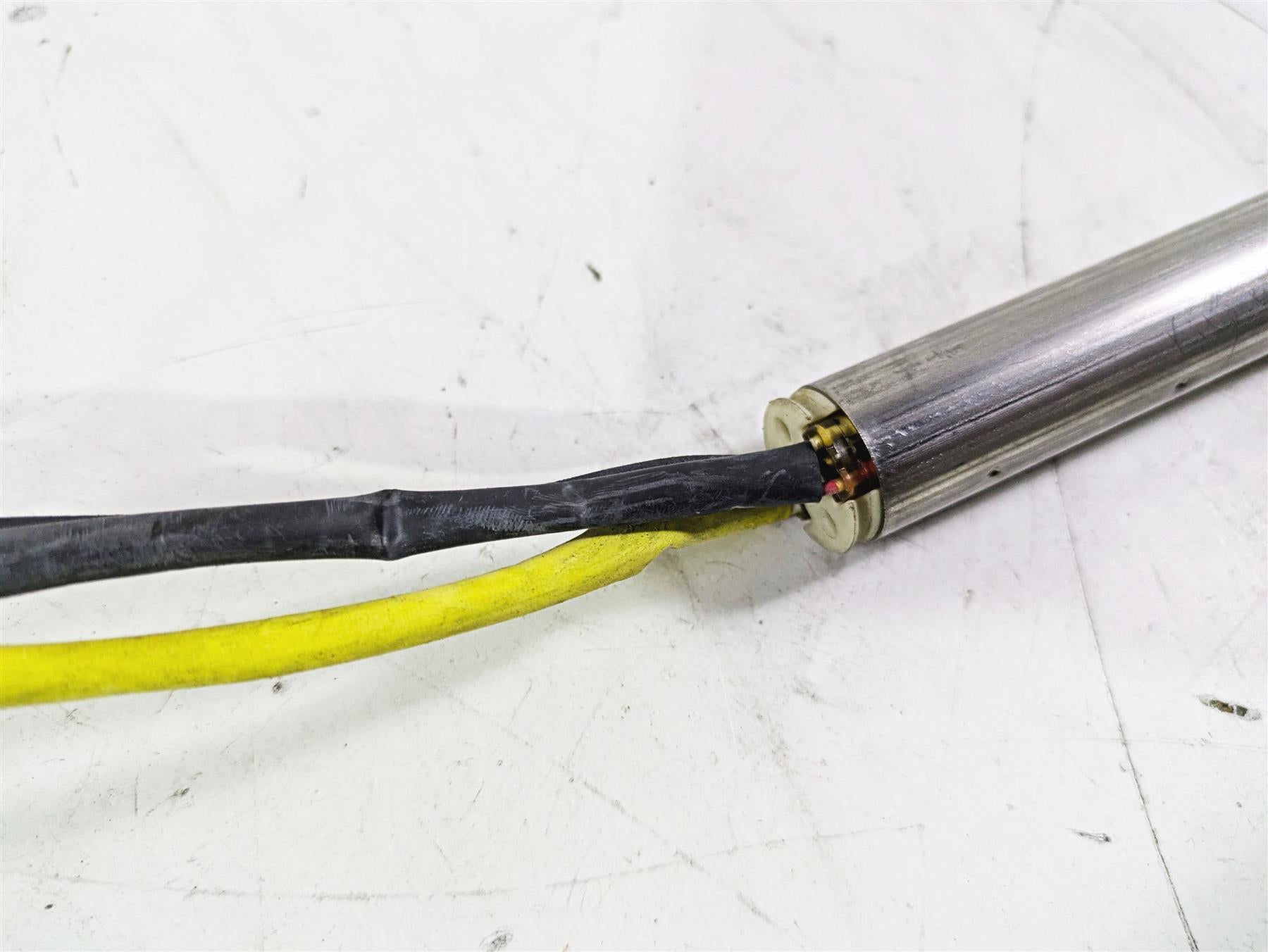 2015 Harley Touring FLHTKL E -Glide Low Ride By Wire Sensor - Read 32305-08B {{ shop.shopifyCountryName }} - Mototech271