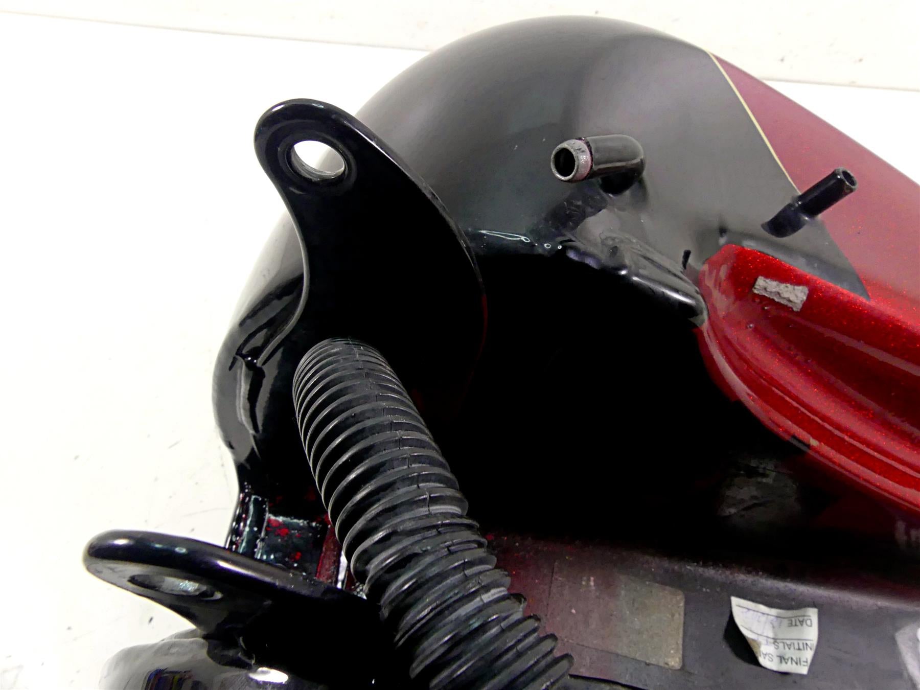 2013 Harley Softail FLSTFB Fat Boy Lo Fuel Gas Petrol Tank 61625-11 {{ shop.shopifyCountryName }} - Mototech271