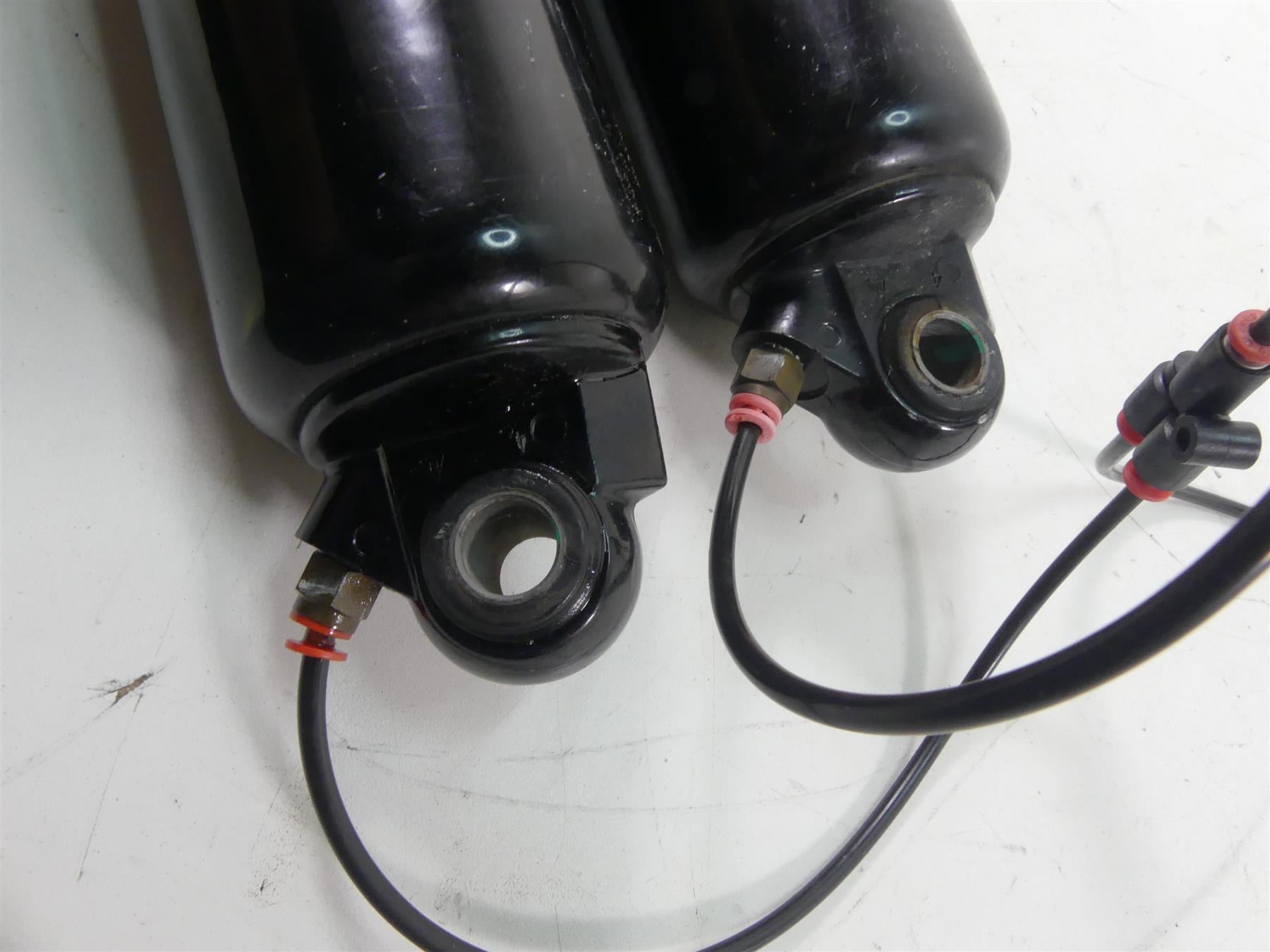 2002 Harley Touring FLHRCI Road King 13" Air Ride Rear Shock Damper 54565-97B {{ shop.shopifyCountryName }} - Mototech271