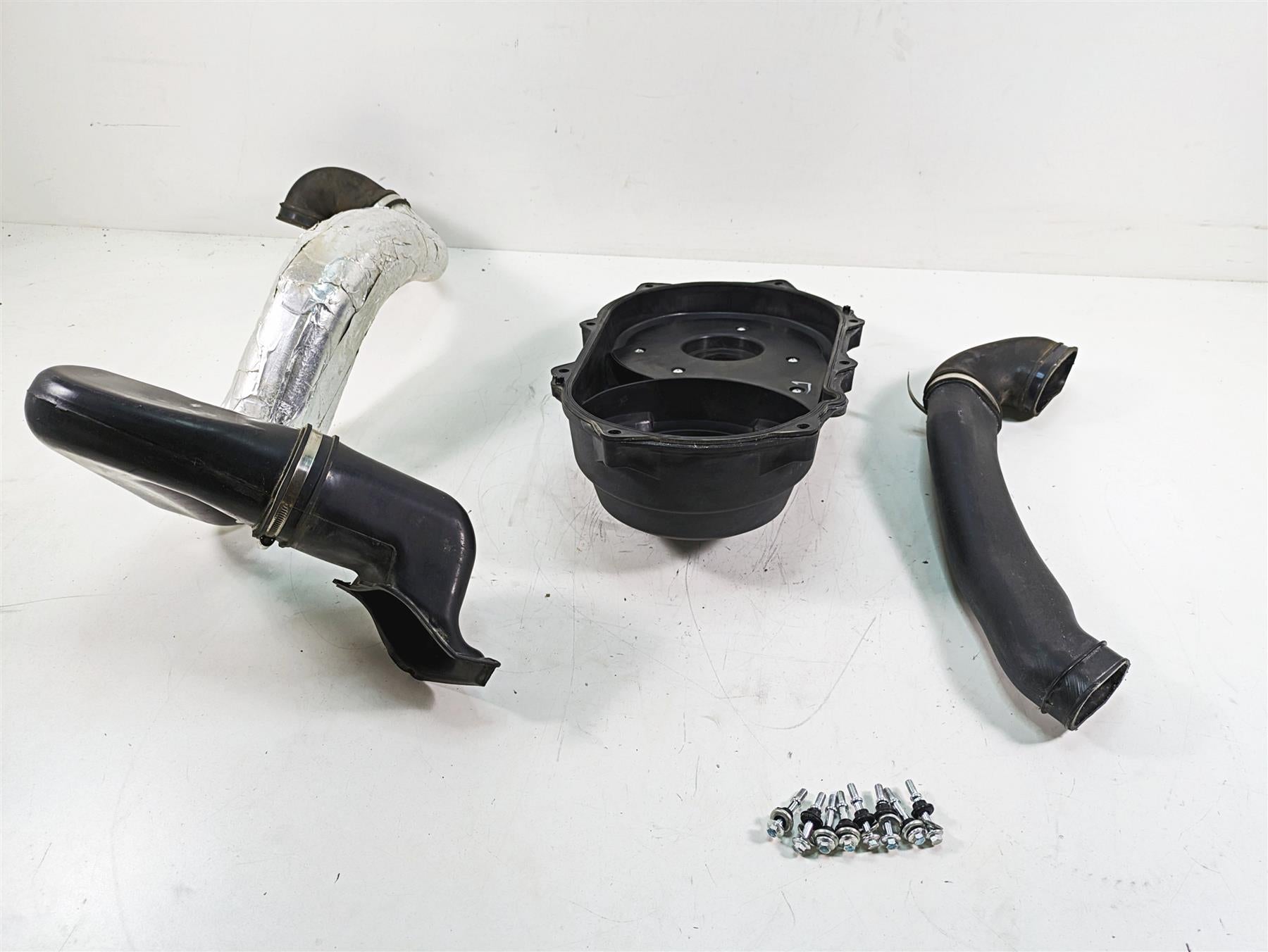 2021 CFMoto Zforce 500 Trail Outer Primary Drive Cover & Tubes 0GR0-013300-20000 {{ shop.shopifyCountryName }} - Mototech271