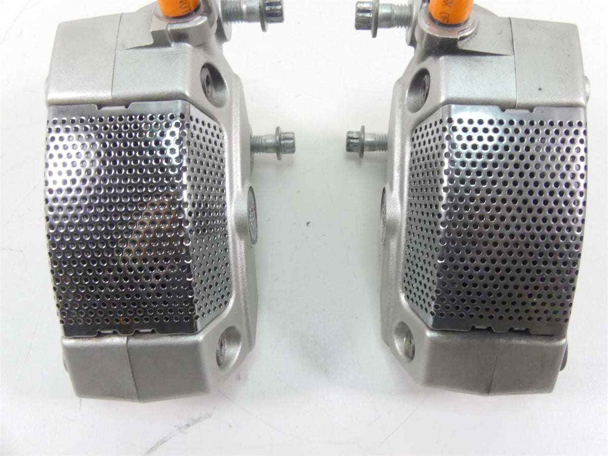 2009 Harley FLHTCU SE4 CVO E-Glide Front Brake Caliper Set 42938-08 42939-08 {{ shop.shopifyCountryName }} - Mototech271