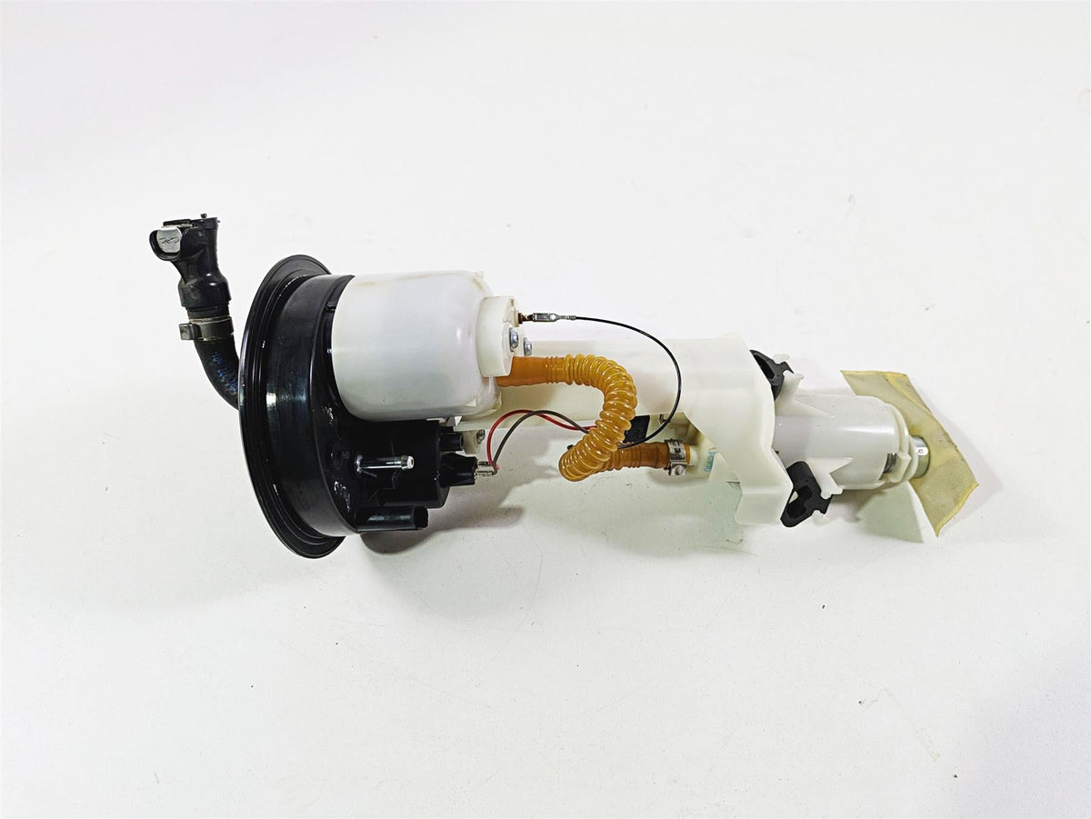 2010 BMW R1200RT K26 Fuel Gas Petrol Pump 16147724843 {{ shop.shopifyCountryName }} - Mototech271