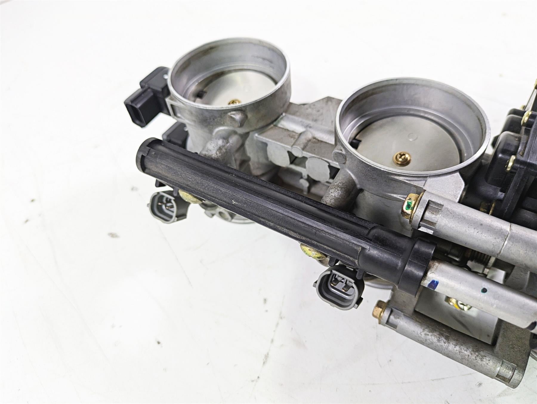 2005 Kawasaki ZX12R Ninja Keihin Throttle Body Fuel Injection