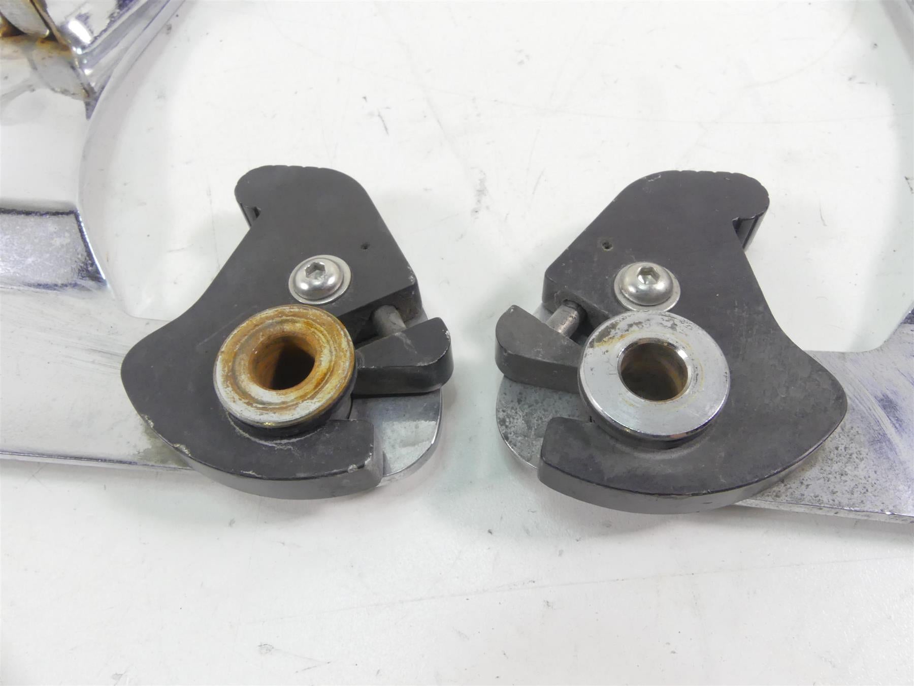 2004 Harley FXDWGI Dyna Wide Glide Passenger Backrest Sissy Bar Mounts 52655-02 {{ shop.shopifyCountryName }} - Mototech271