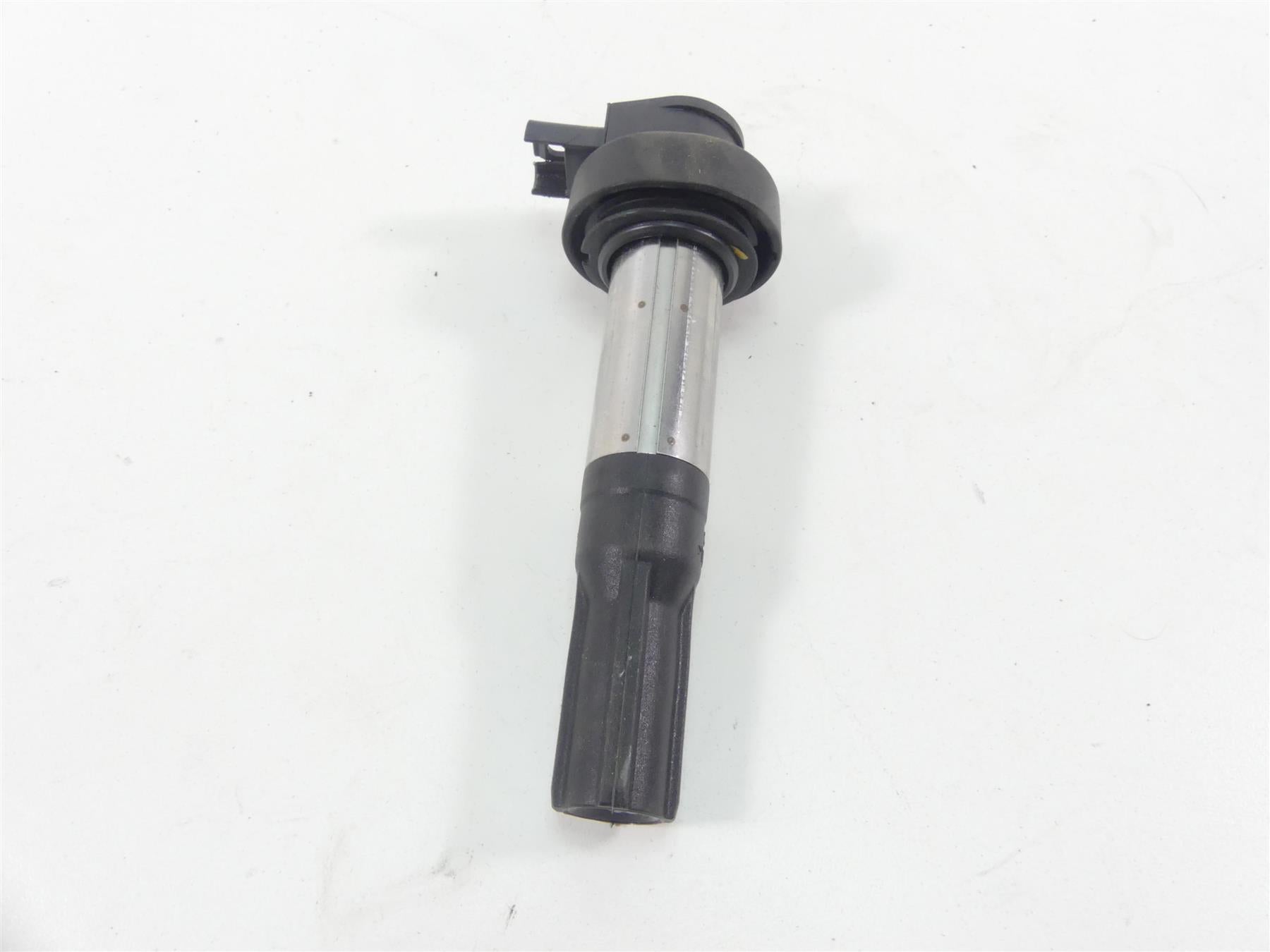2016 BMW S1000XR K49 Eldor Ignition Stick Coil 12138523972 {{ shop.shopifyCountryName }} - Mototech271