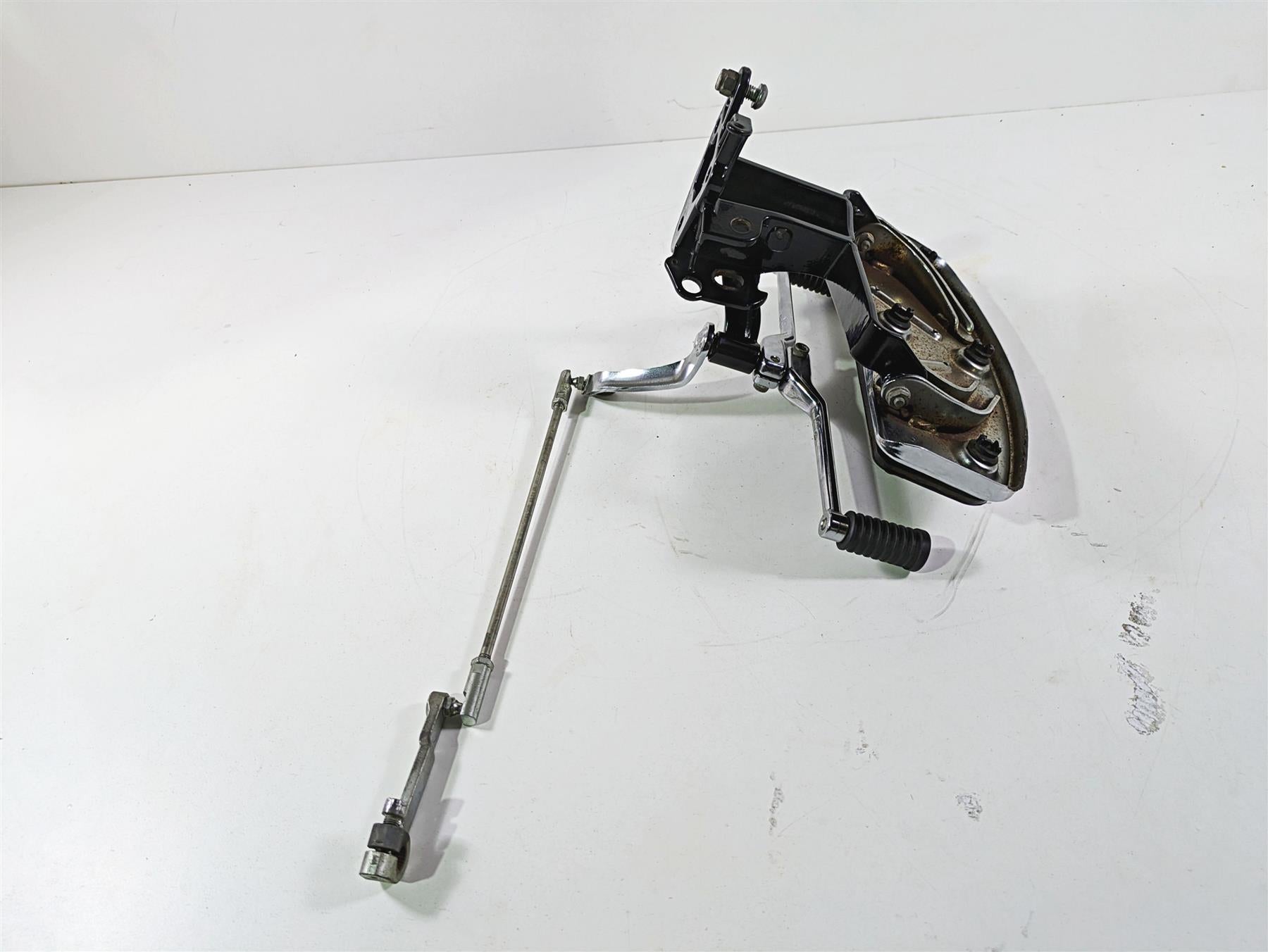 2008 Harley FLSTC Softail Heritage Front Left Floor Board + Shifter Set 33630-07 {{ shop.shopifyCountryName }} - Mototech271