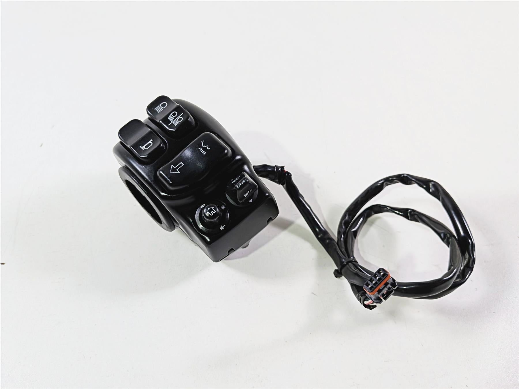 2014 Harley Touring FLHTK Electra Glide Left Hand Cruise Control Switch 71500128-Mototech271
