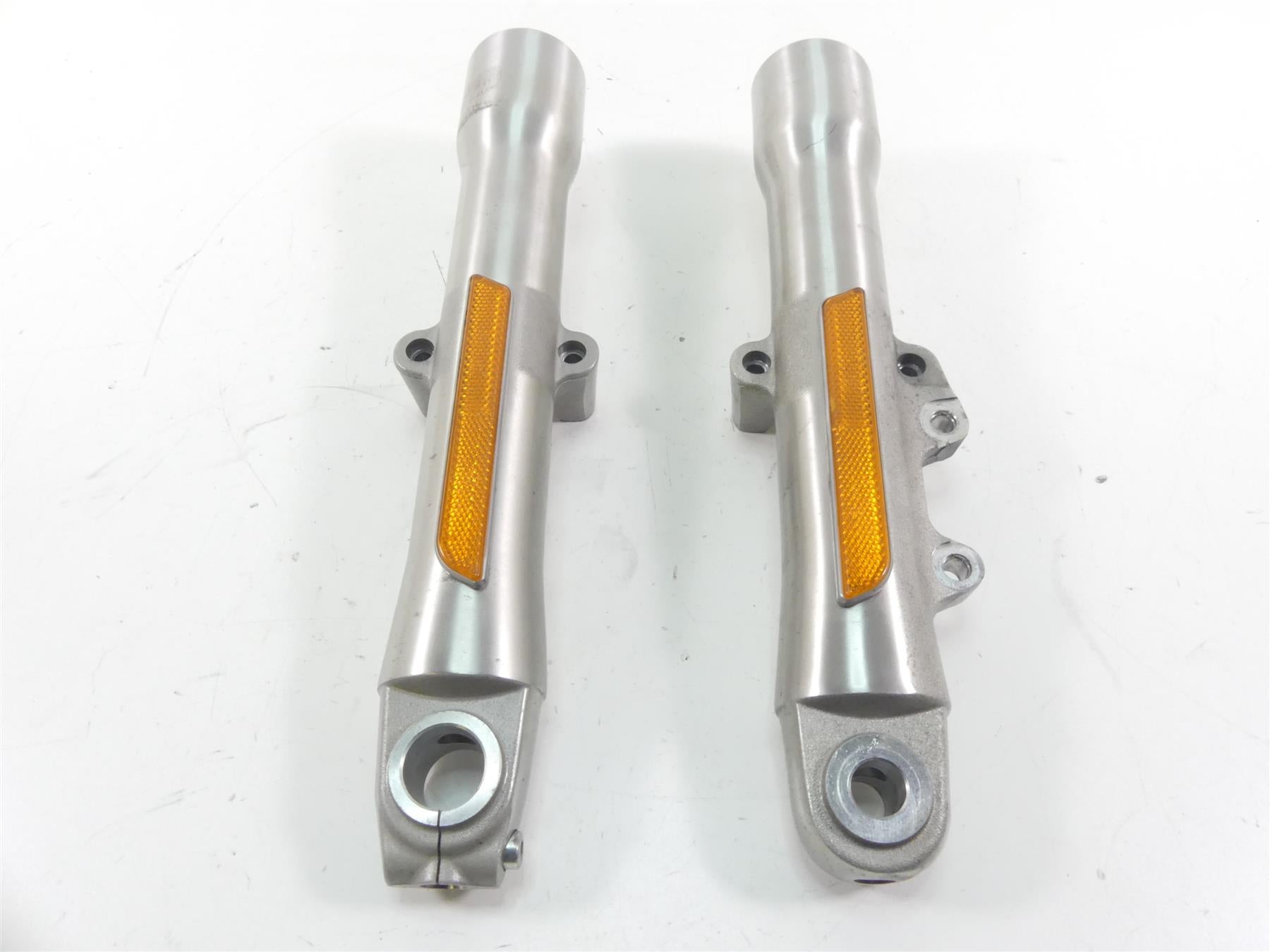 2015 Harley FLD Dyna Switchback Straight Front Fork Lower Tubes Set 45400024 {{ shop.shopifyCountryName }} - Mototech271