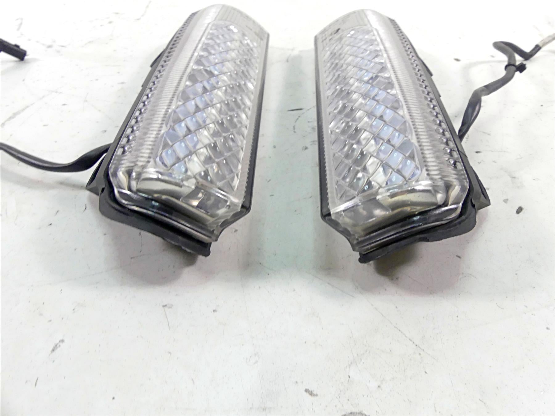 2013 Ducati Diavel Red Front Blinker Turn Signal Set 53010271A 53010261A {{ shop.shopifyCountryName }} - Mototech271