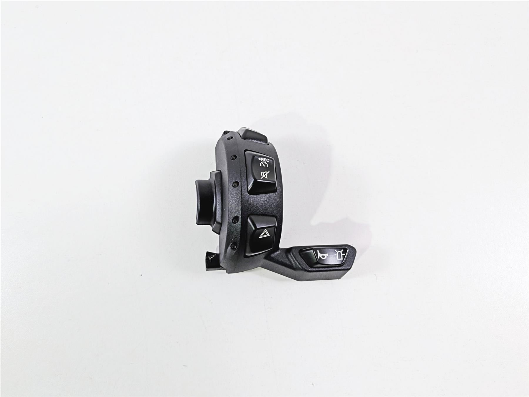 2023 BMW R1250RT RTP K52 Right Auxiliary Hand Control Switch 8394482 61318394482 {{ shop.shopifyCountryName }} - Mototech271