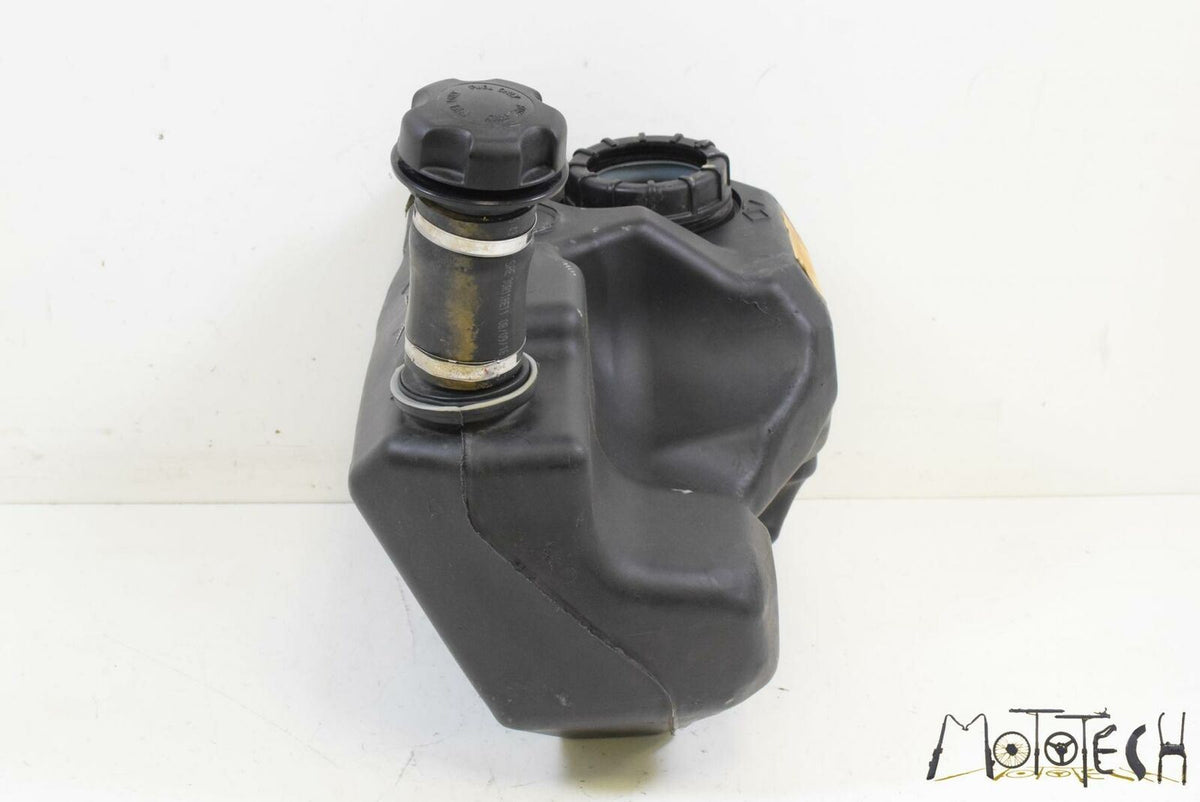 2017 Polaris Sportsman 850 High Lifter Fuel Gas Petrol Tank Reservoir 2207670 {{ shop.shopifyCountryName }} - Mototech271