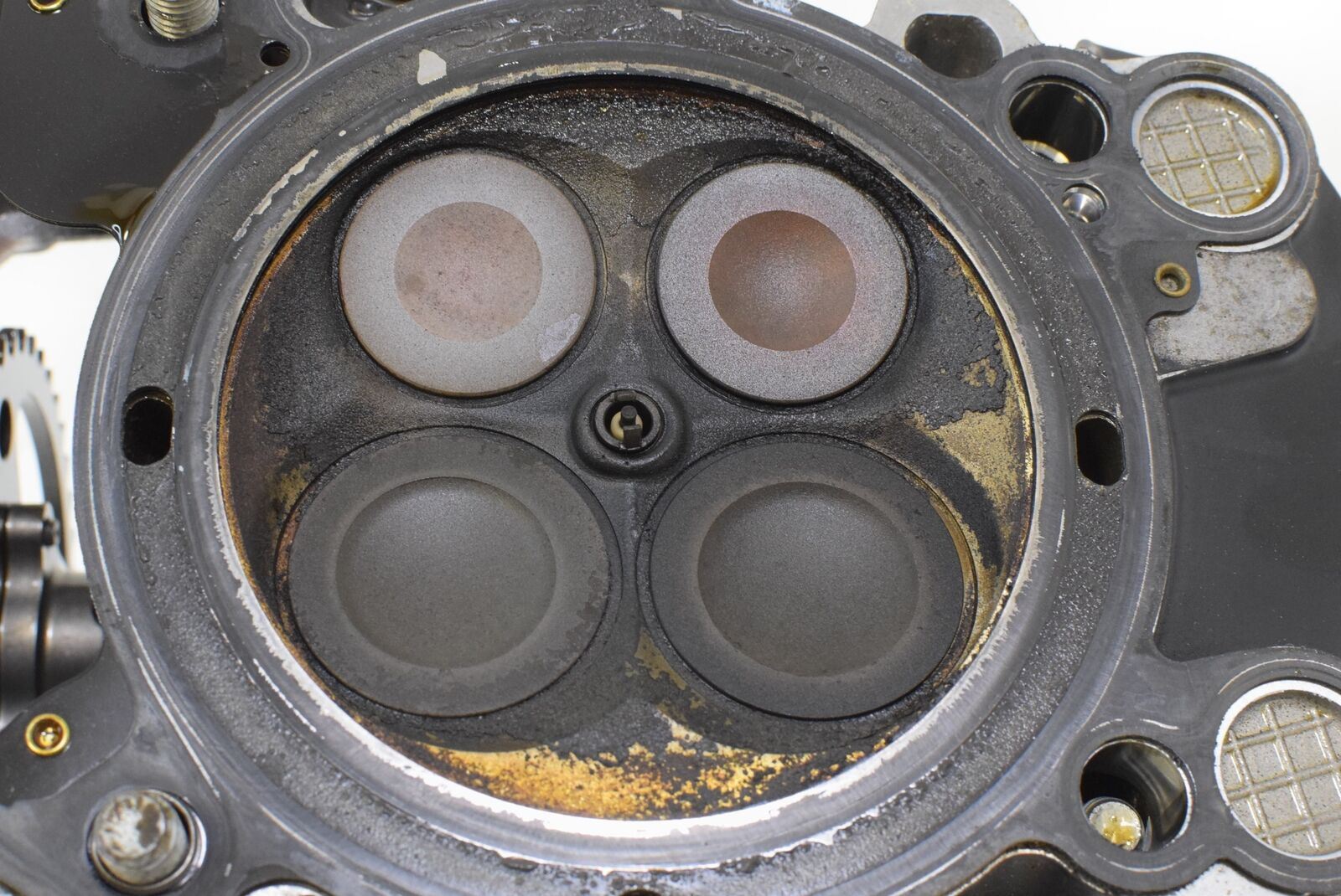 2016 BMW R1200R R1200 R K53 Right Cylinderhead Cylinder Head -Tested 11128546332 {{ shop.shopifyCountryName }} - Mototech271