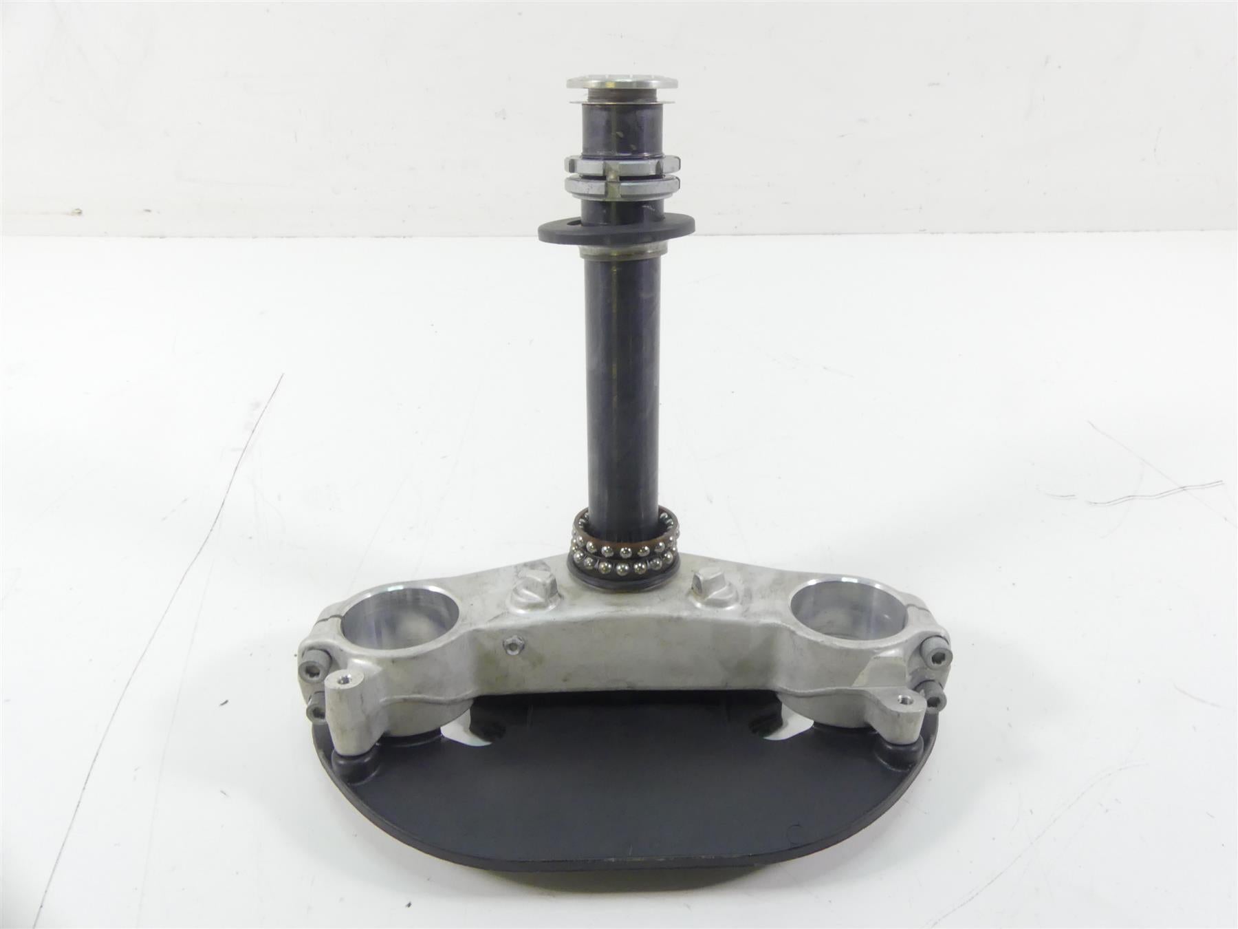 2004 Aprilia RSV 2 1000R Mille Lower Triple Tree AP8163122 {{ shop.shopifyCountryName }} - Mototech271