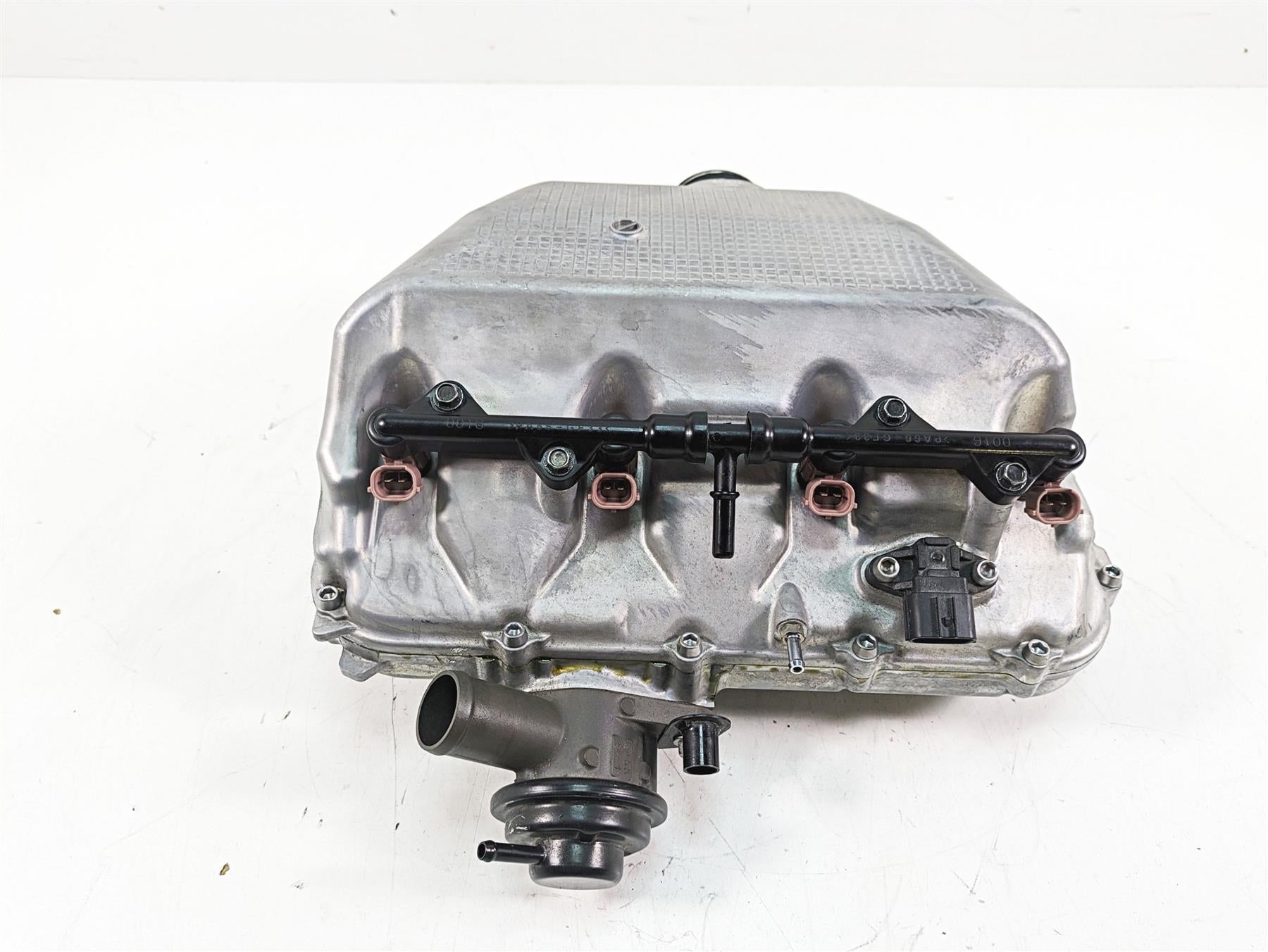 2018 Kawasaki ZX1002 Ninja H2 SX Air Box Chamber Intake Injector 12026-0018 {{ shop.shopifyCountryName }} - Mototech271