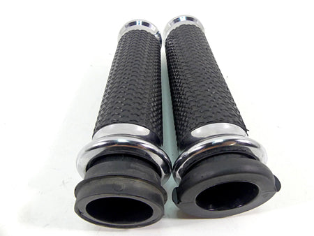 2016 Harley Softail FLS Slim Left Right Avon Hand Grip Set {{ shop.shopifyCountryName }} - Mototech271
