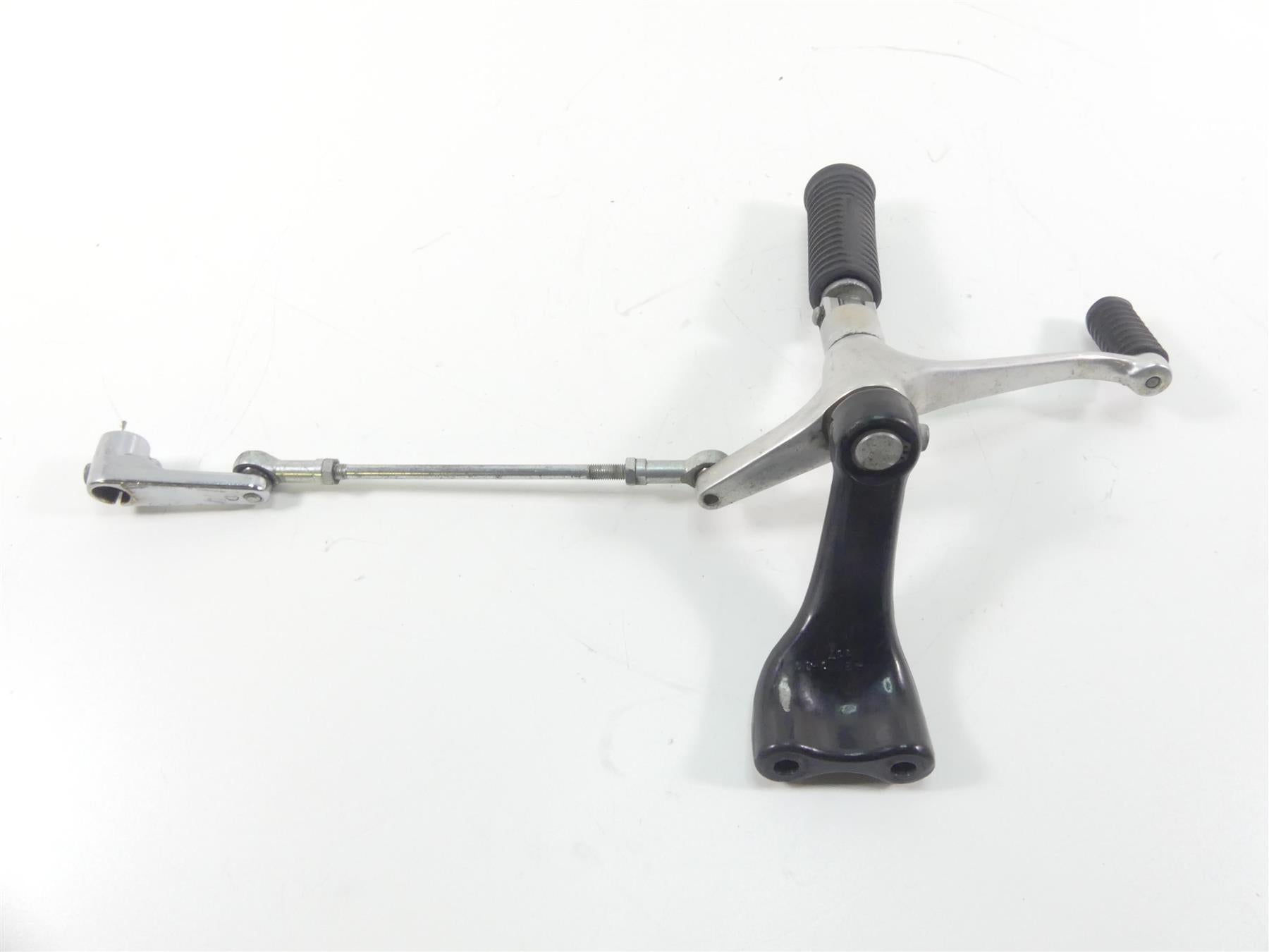 2006 Harley Sportster XL1200 Custom Front Left Foot Peg & Shifter FW 42651-04 {{ shop.shopifyCountryName }} - Mototech271