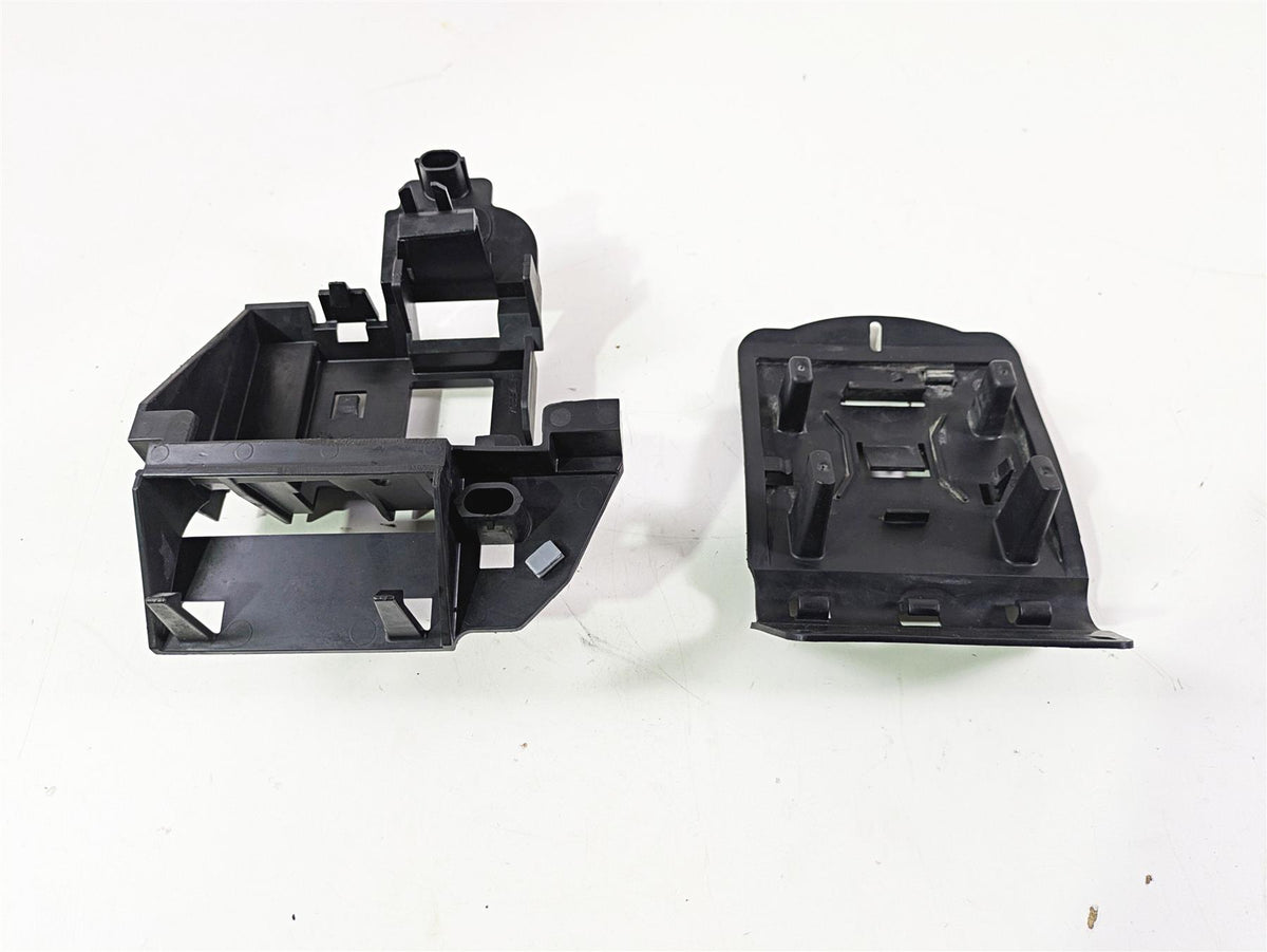 2014 Harley FLS Softail Slim Electric Holder Plastic Stay Carrier Set 70354-11 {{ shop.shopifyCountryName }} - Mototech271