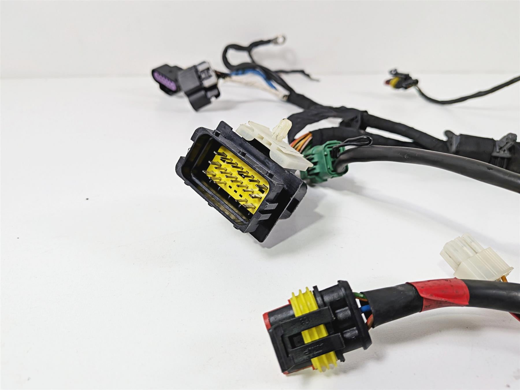 2014 Aprilia RSV4 RR Factory Engine Wiring Harness Loom - No Cuts 897114 {{ shop.shopifyCountryName }} - Mototech271
