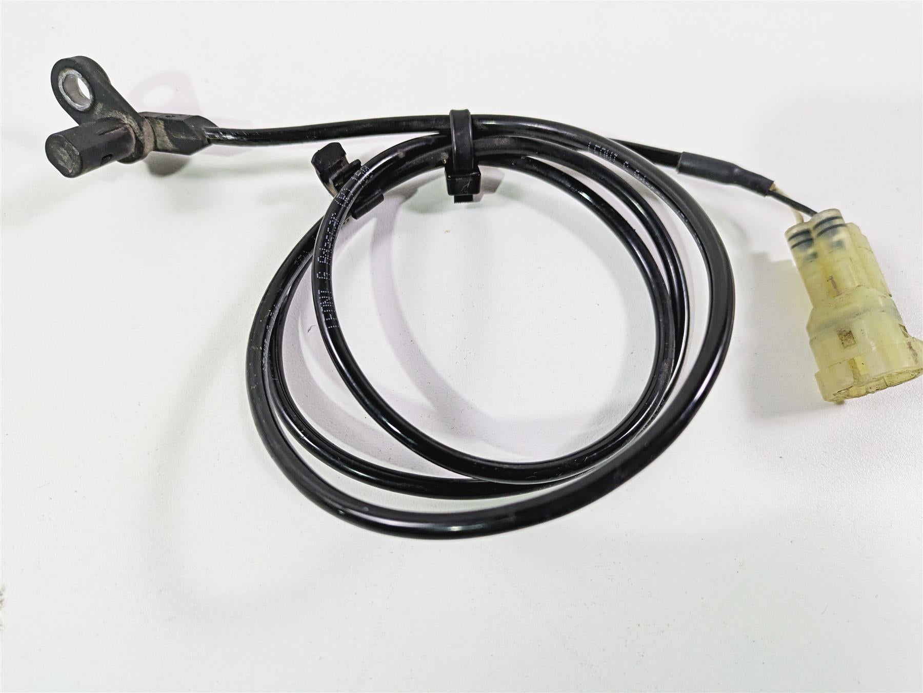 2024 Triumph Tiger 900 GT Front Abs Brake Wheel Speed Sensor T2029935 {{ shop.shopifyCountryName }} - Mototech271