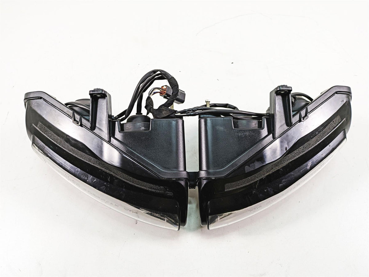 2008 Buell 1125 R Headlight Head Light & Wiring Set Y0721.1AM Y0722.1AM {{ shop.shopifyCountryName }} - Mototech271
