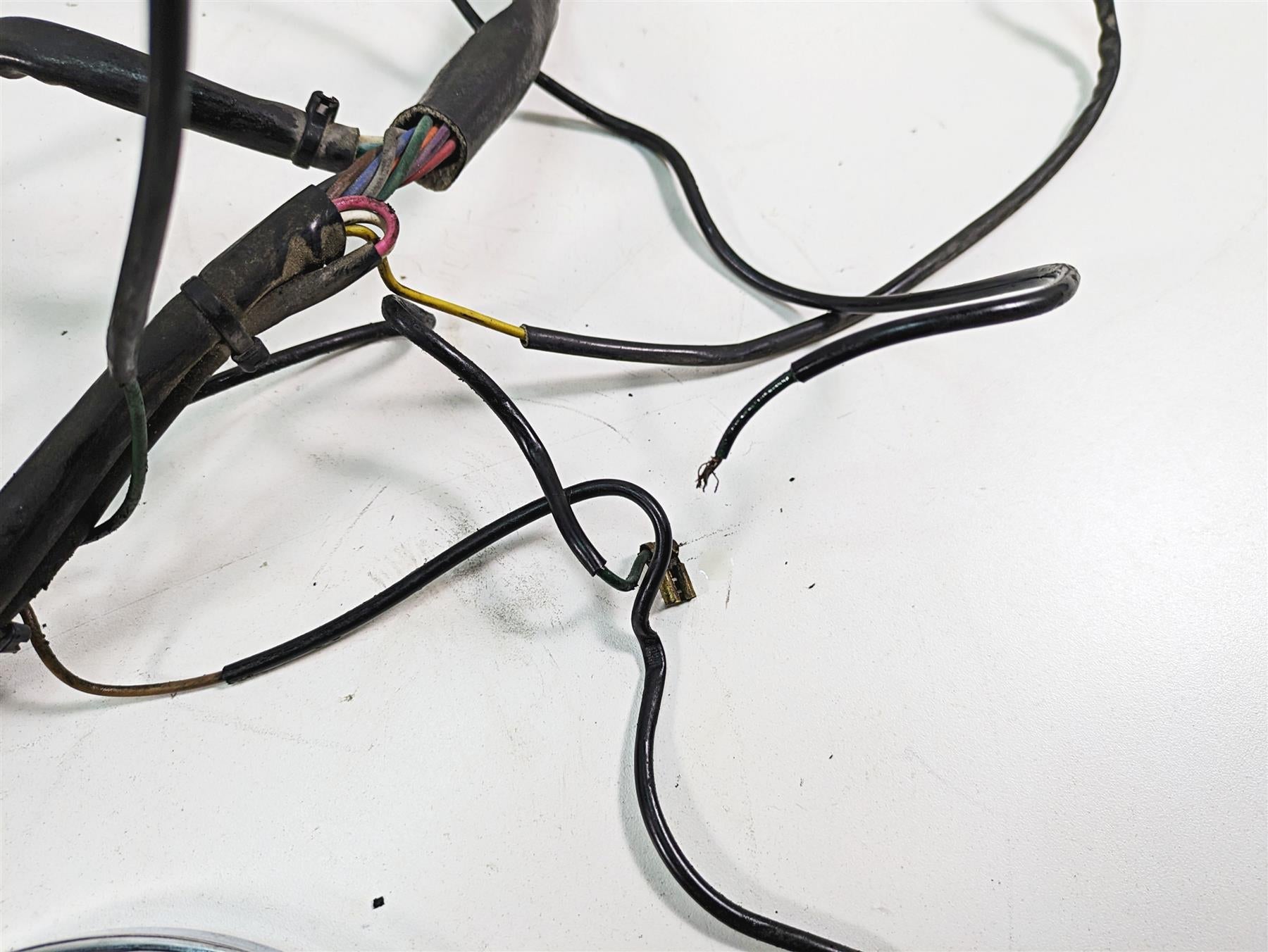1986 Harley Sportster XLH 883 Main Wiring Harness + Headlight For Parts 70135-86 {{ shop.shopifyCountryName }} - Mototech271