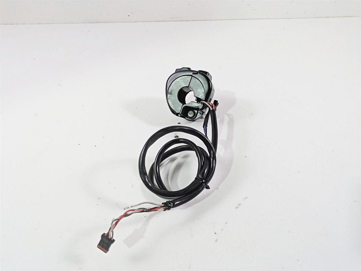 2016 Harley FXDF Dyna Fat Bob Right Start Stop Control Switch - Read 71500360 {{ shop.shopifyCountryName }} - Mototech271