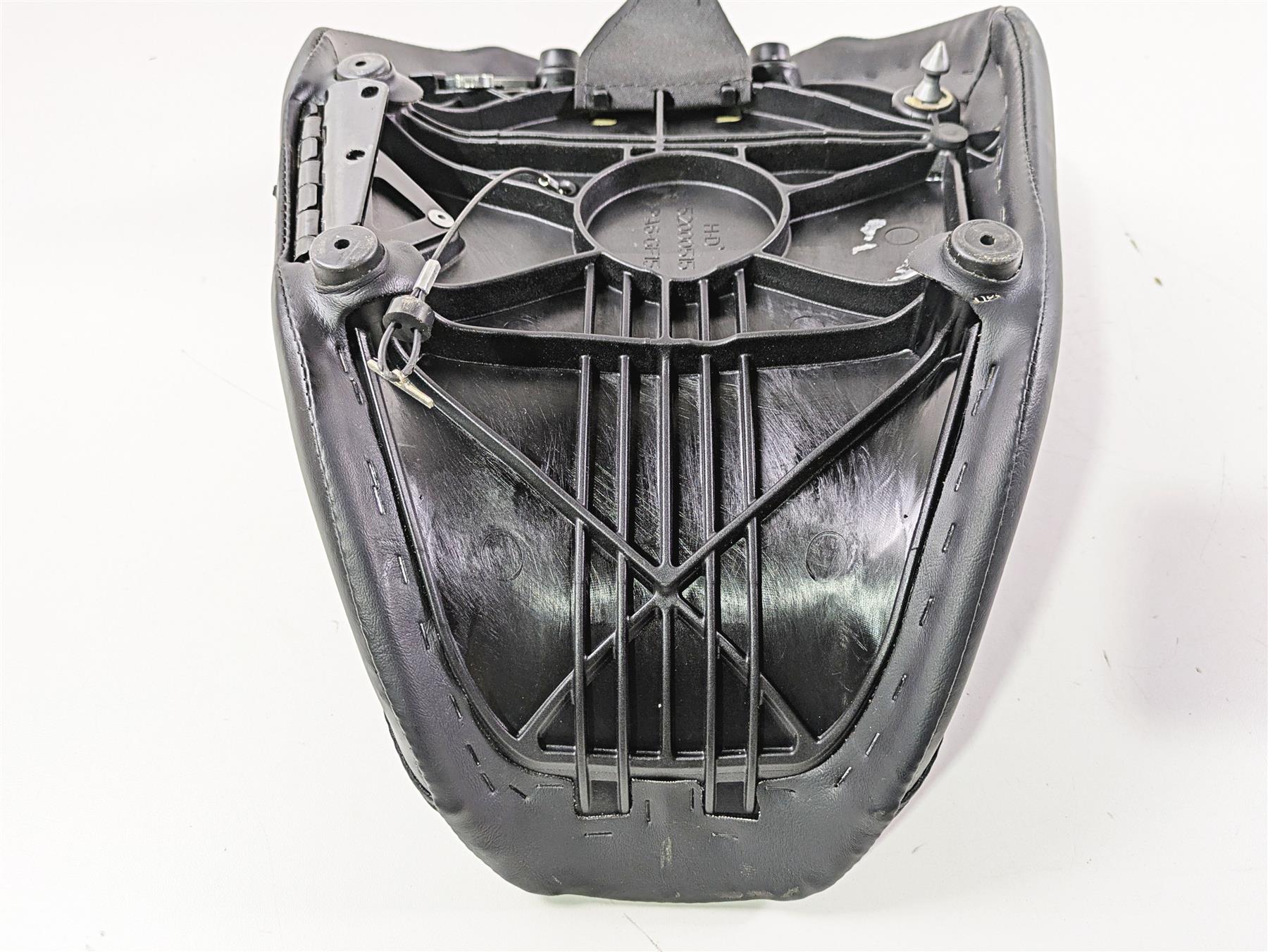 2024 Harley Sportster RH975 S Front Rider Seat Saddle 52000514A 52000515 {{ shop.shopifyCountryName }} - Mototech271