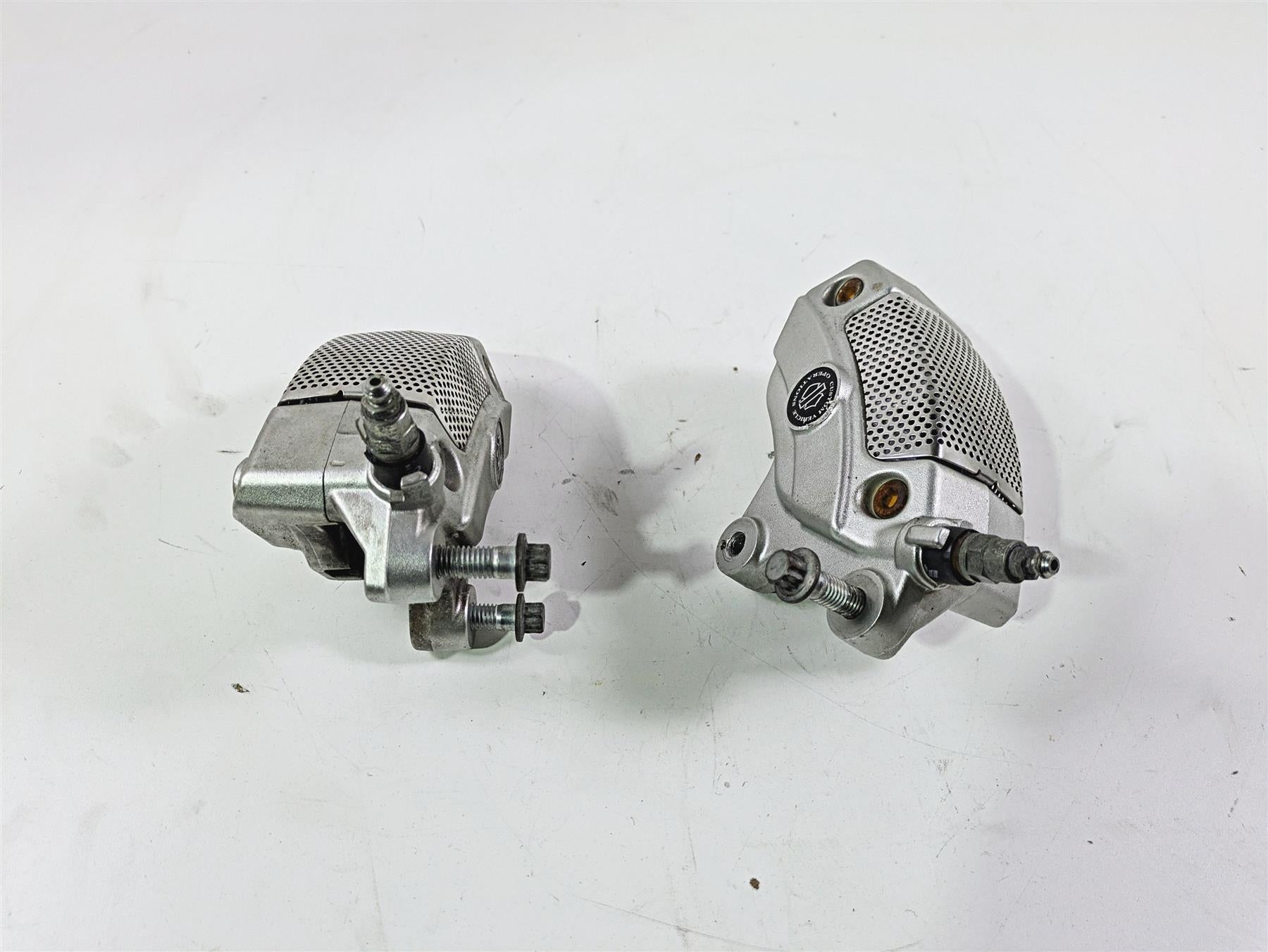 2011 Harley Touring FLHTCUSE CVO E-Glide Front Brake Calipers 42938-08 42939-08 {{ shop.shopifyCountryName }} - Mototech271